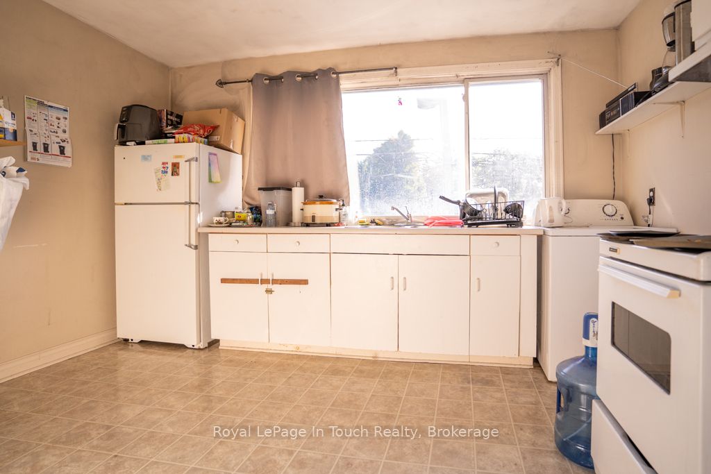 505 King Street Property Photo 10