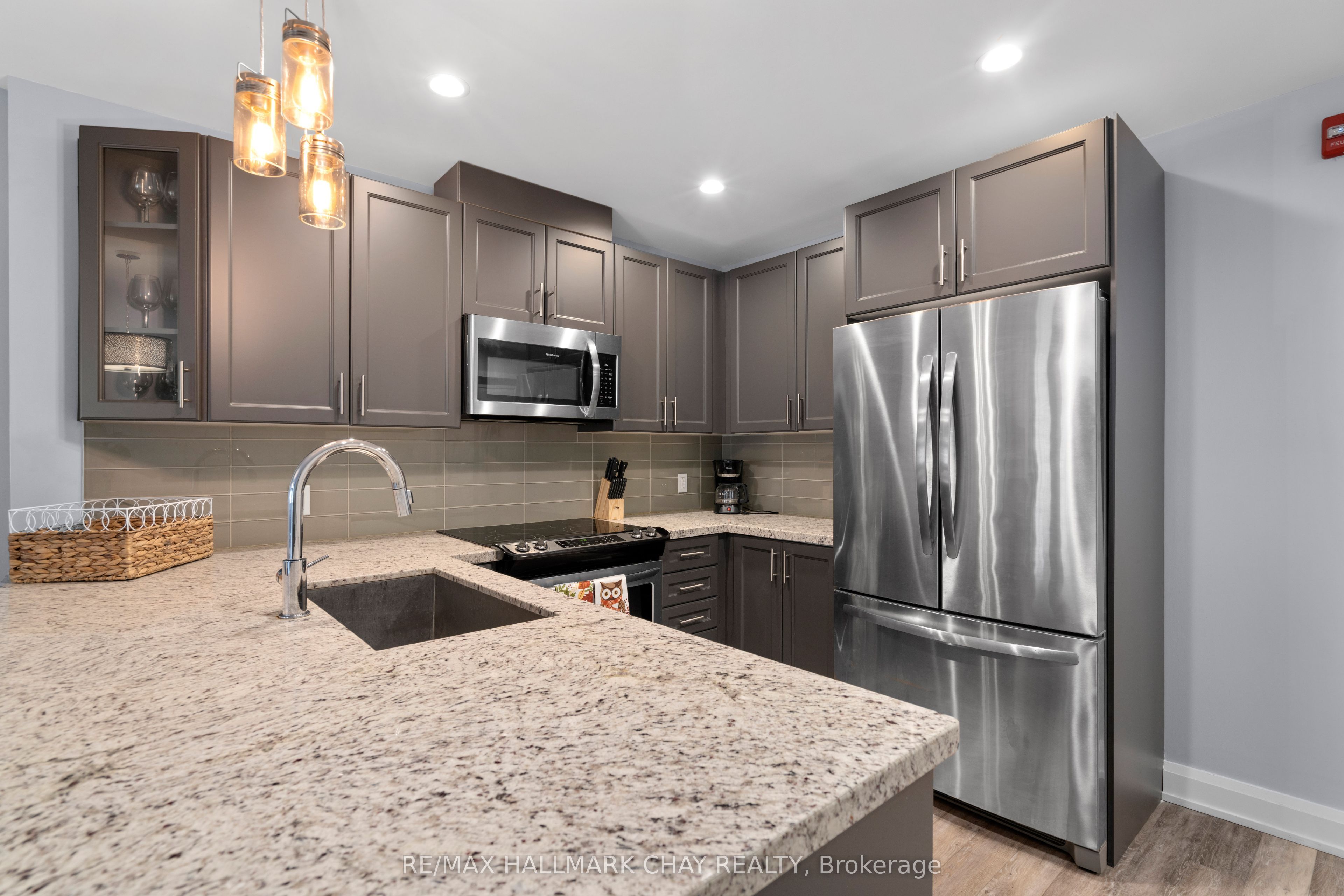 80 Horseshoe Boulevard #g01 Property Photo 11