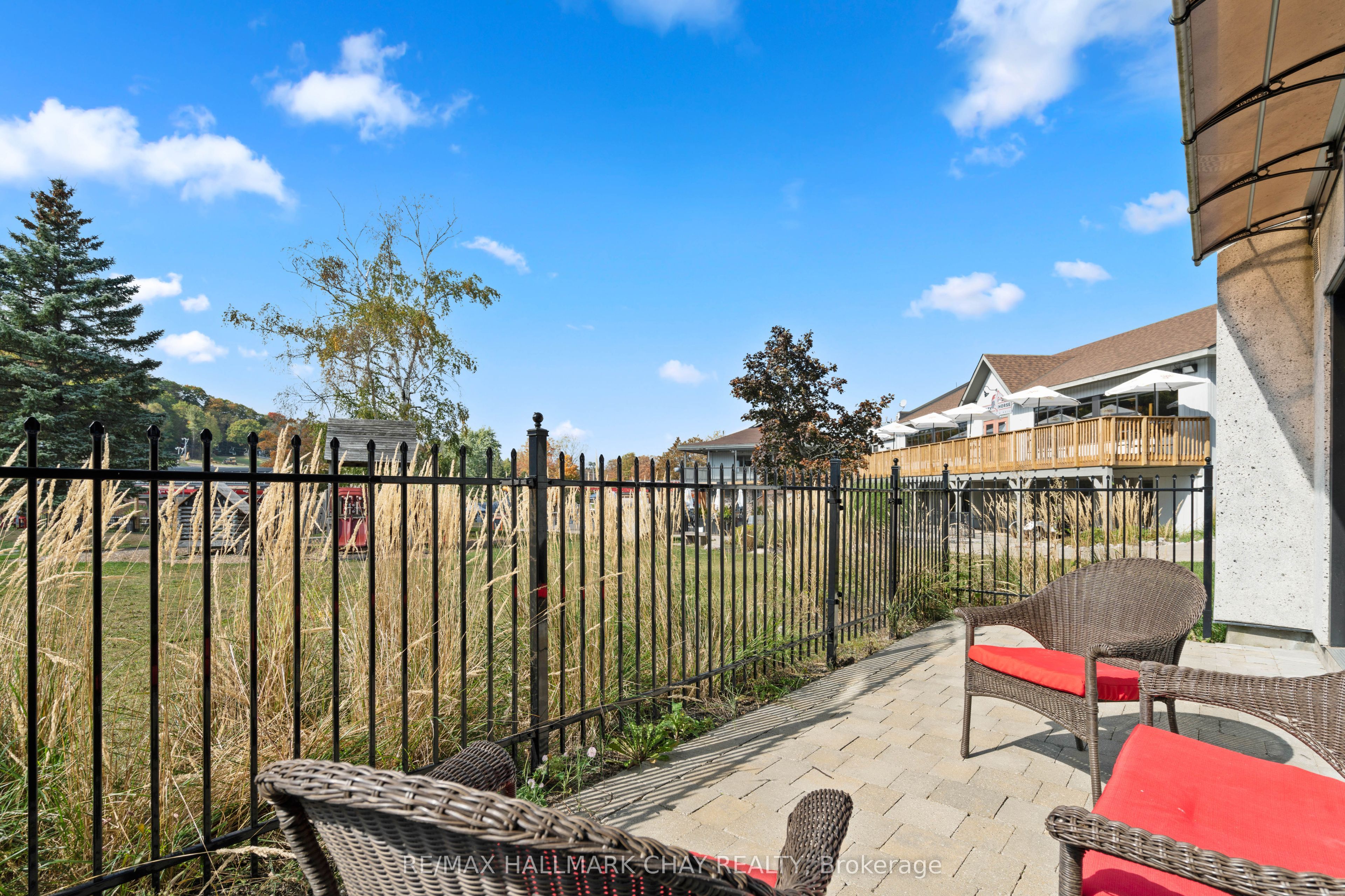 80 Horseshoe Boulevard #g01 Property Photo 17