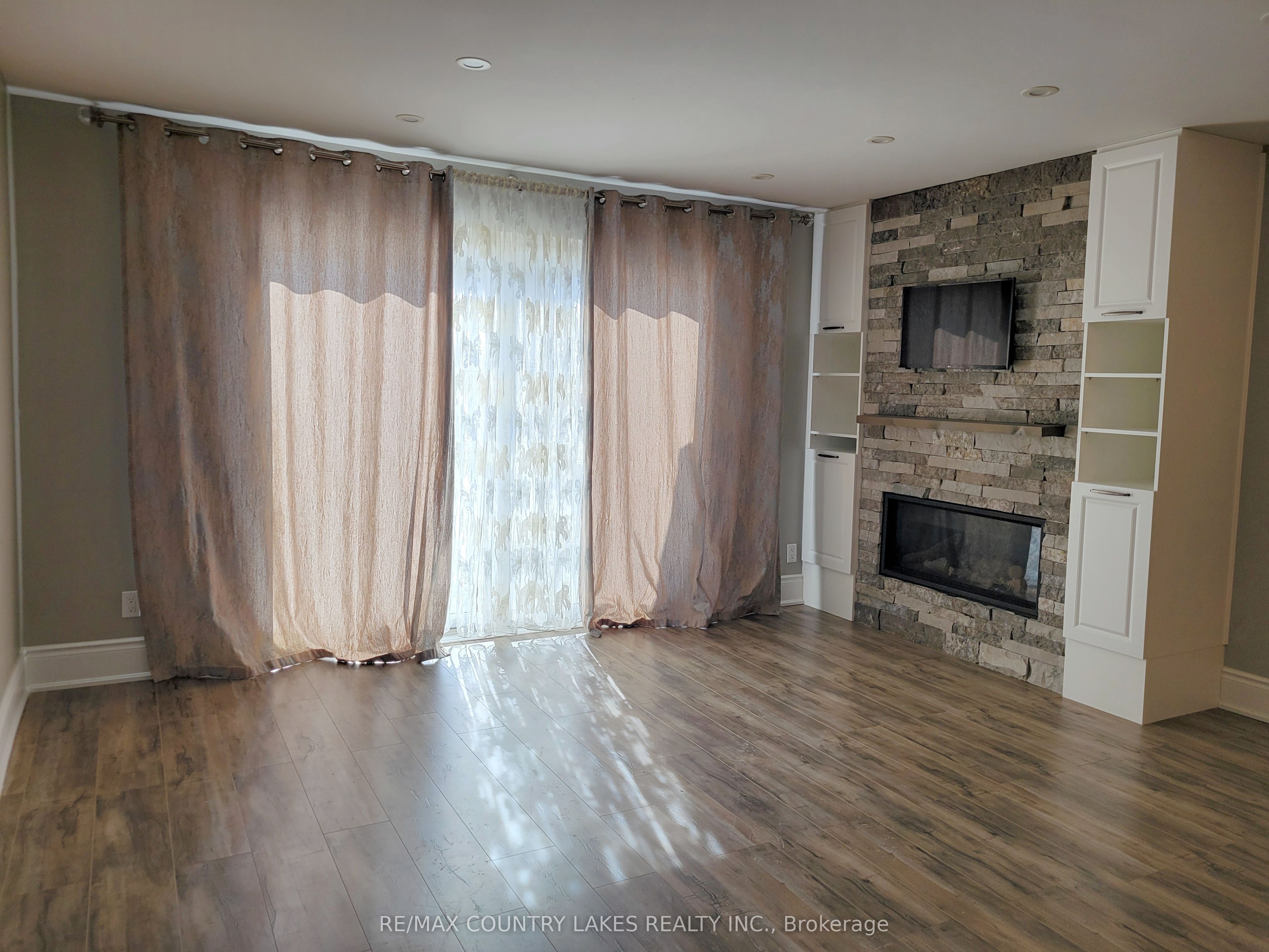 21 Laguna Parkway 35 Property Photo 16