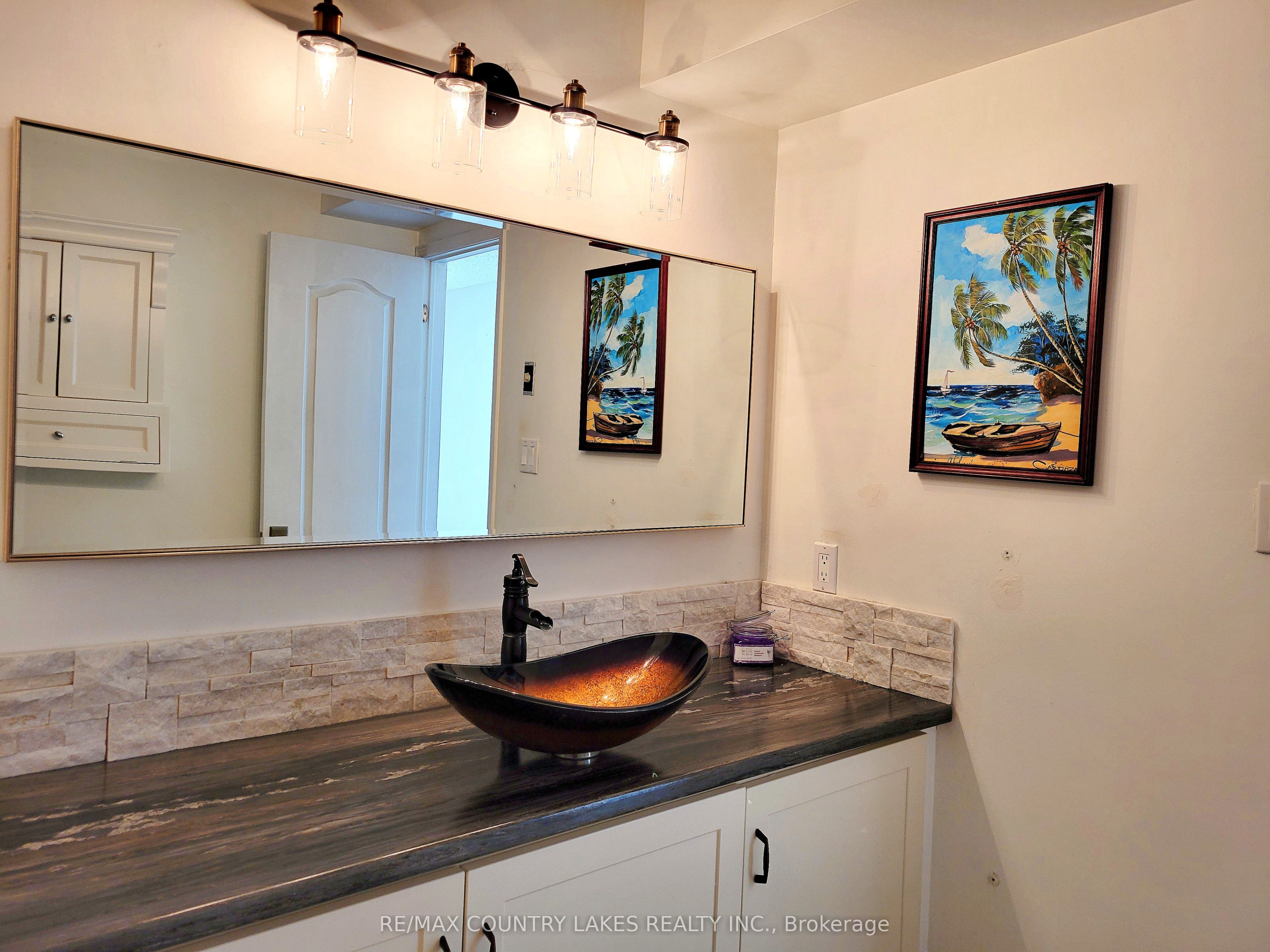 21 Laguna Parkway 35 Property Photo 23
