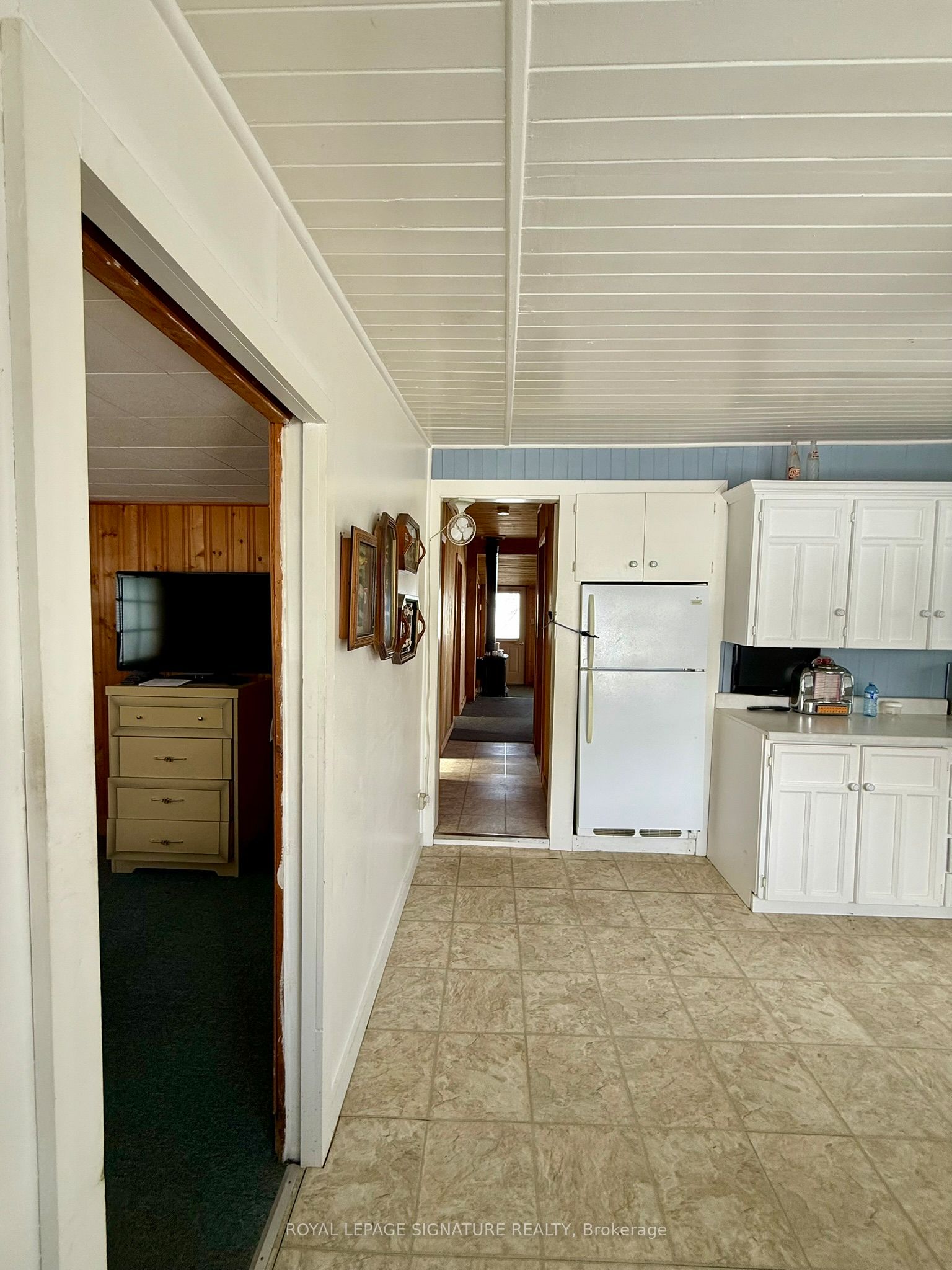 2644 Lakeshore Drive Property Photo 12