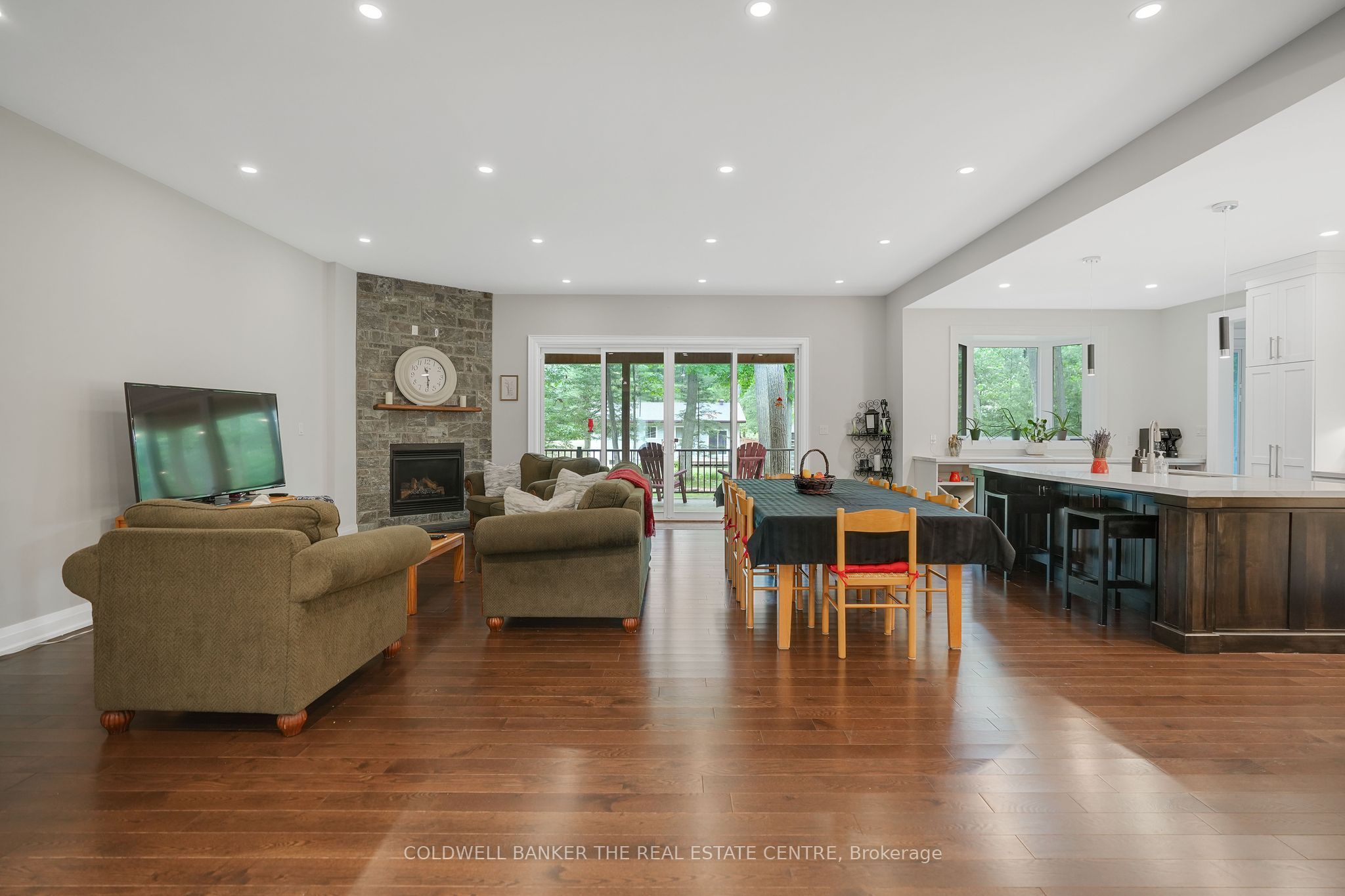 34 Oakwood Avenue Property Photo 6