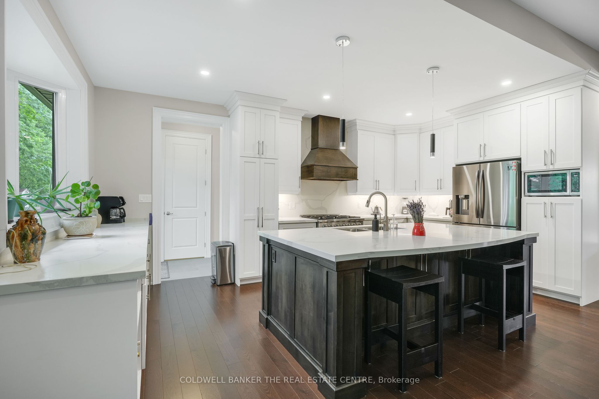 34 Oakwood Avenue Property Photo 8