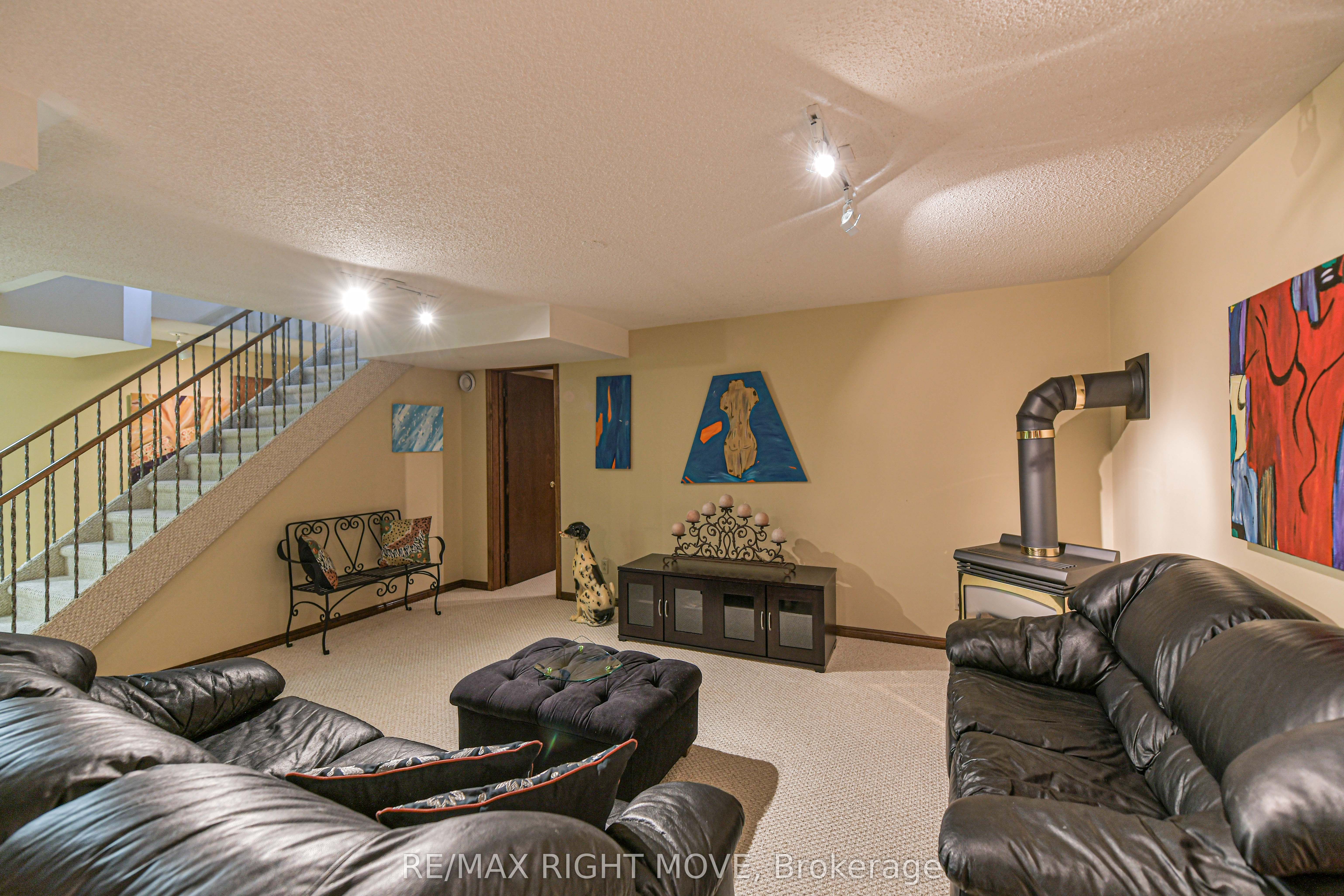759 Broadview Avenue Property Photo 41