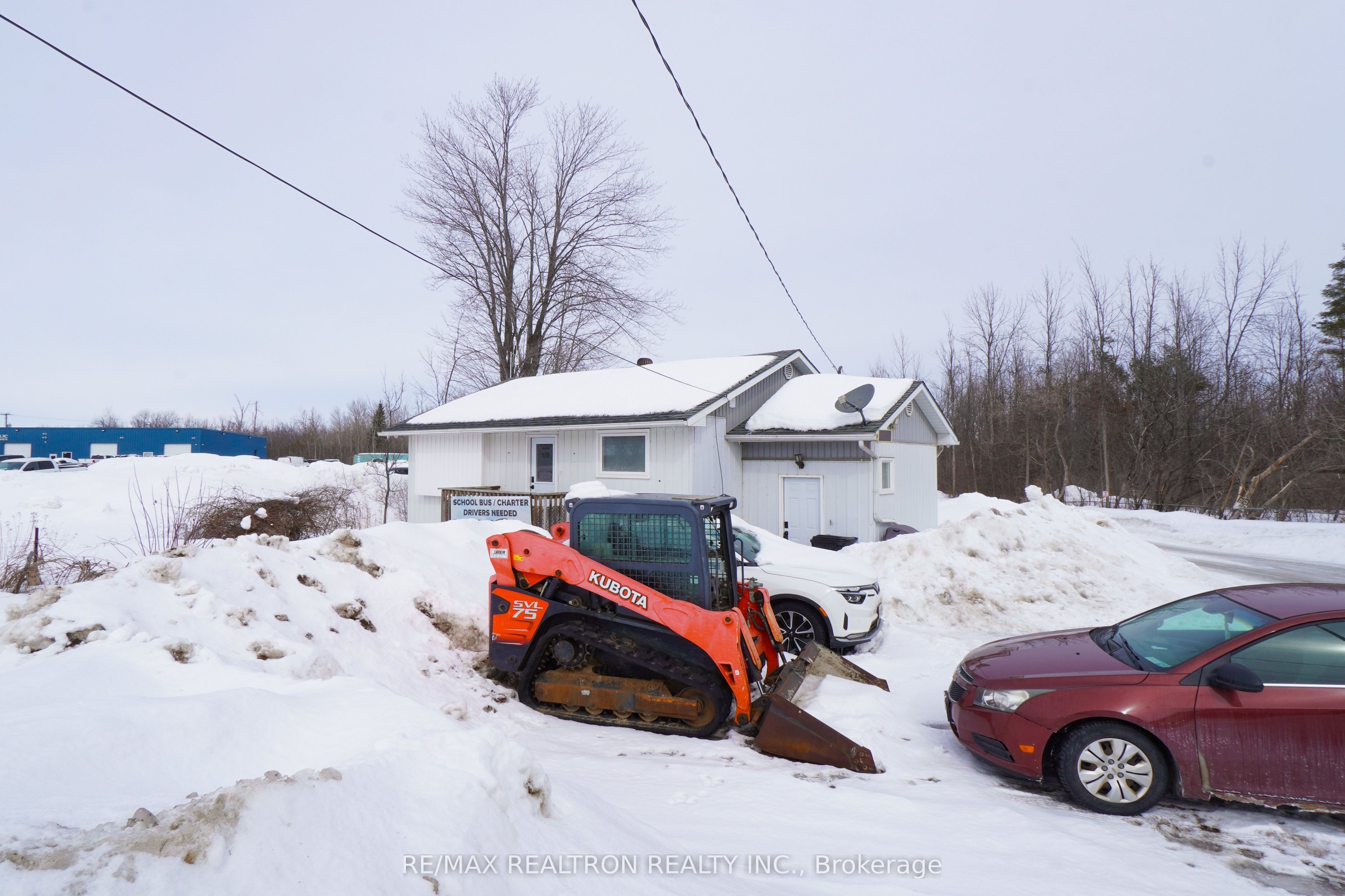 778 Atherley Road Property Photo 2