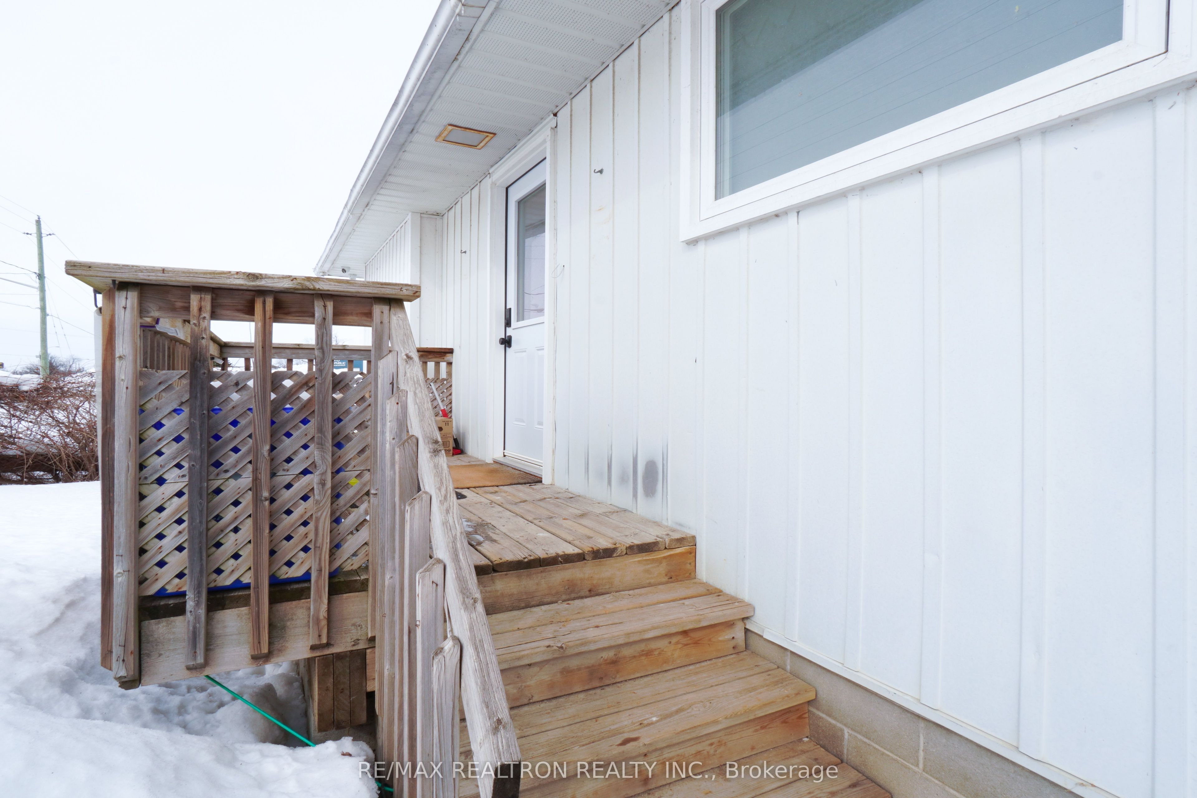 778 Atherley Road Property Photo 8