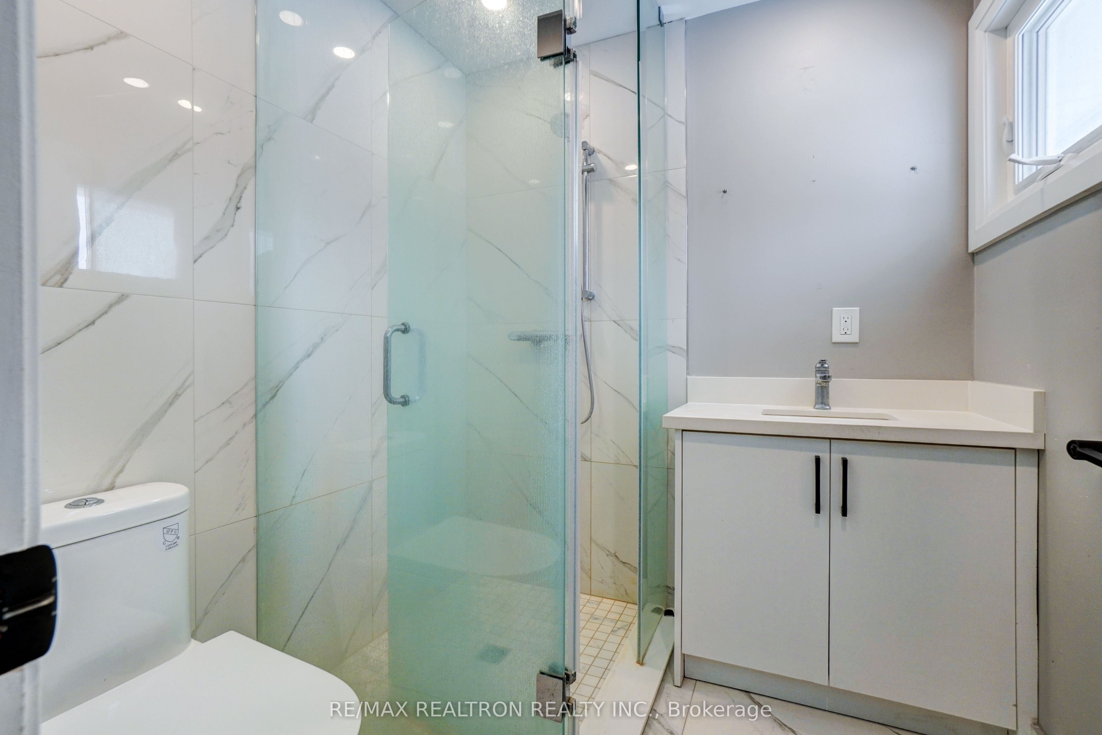 778 Atherley Road Property Photo 19