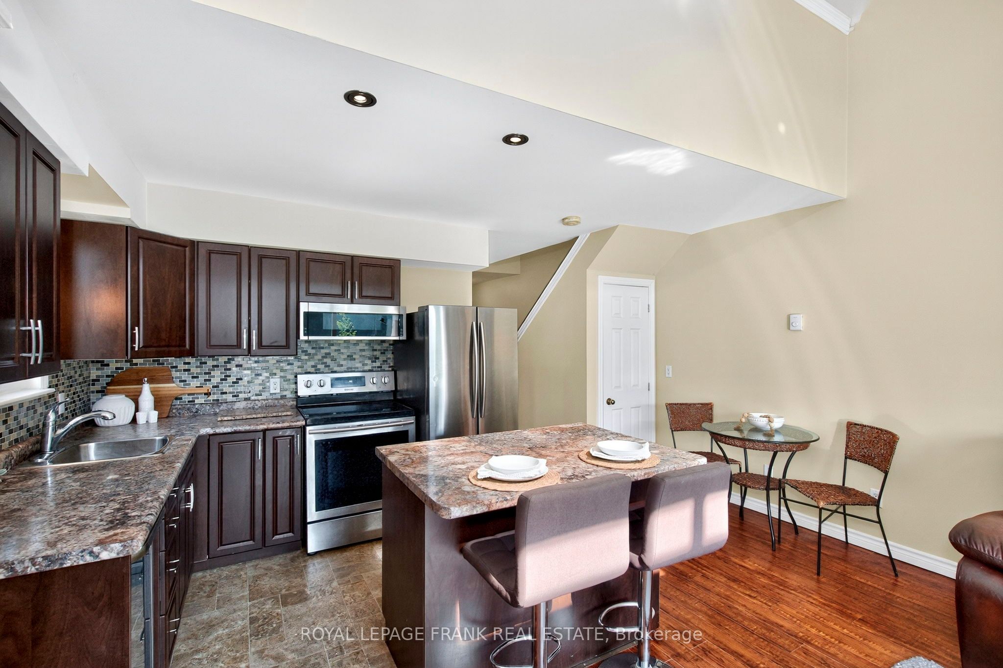 81 Laguna Parkway 14 Property Photo 6