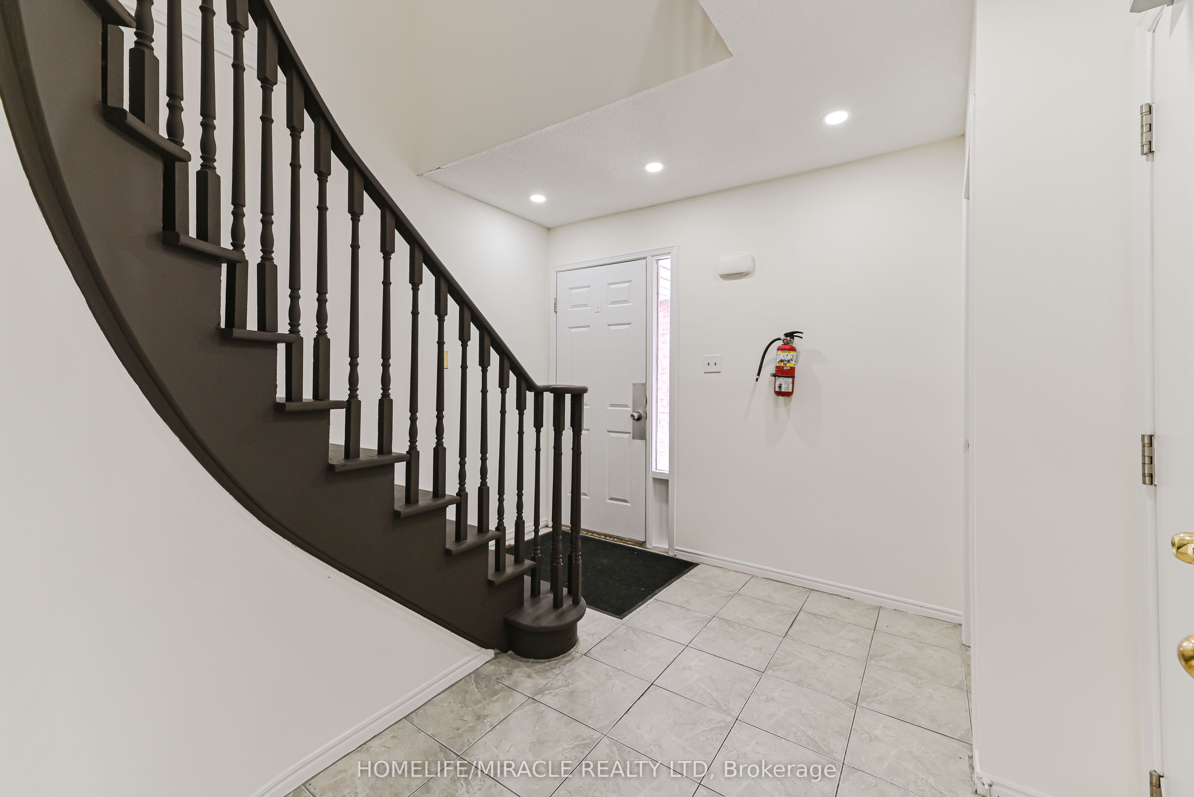 40 Blair Crescent Property Photo 5