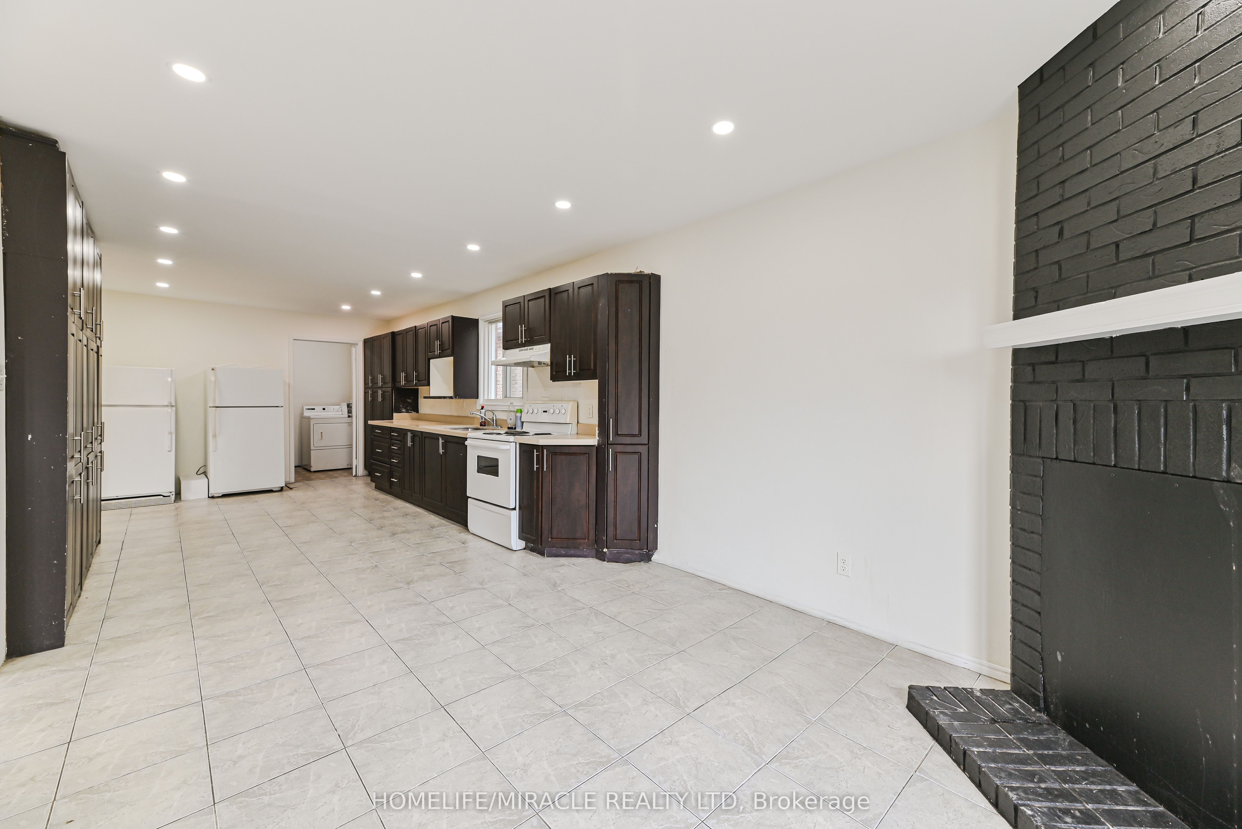 40 Blair Crescent Property Photo 8