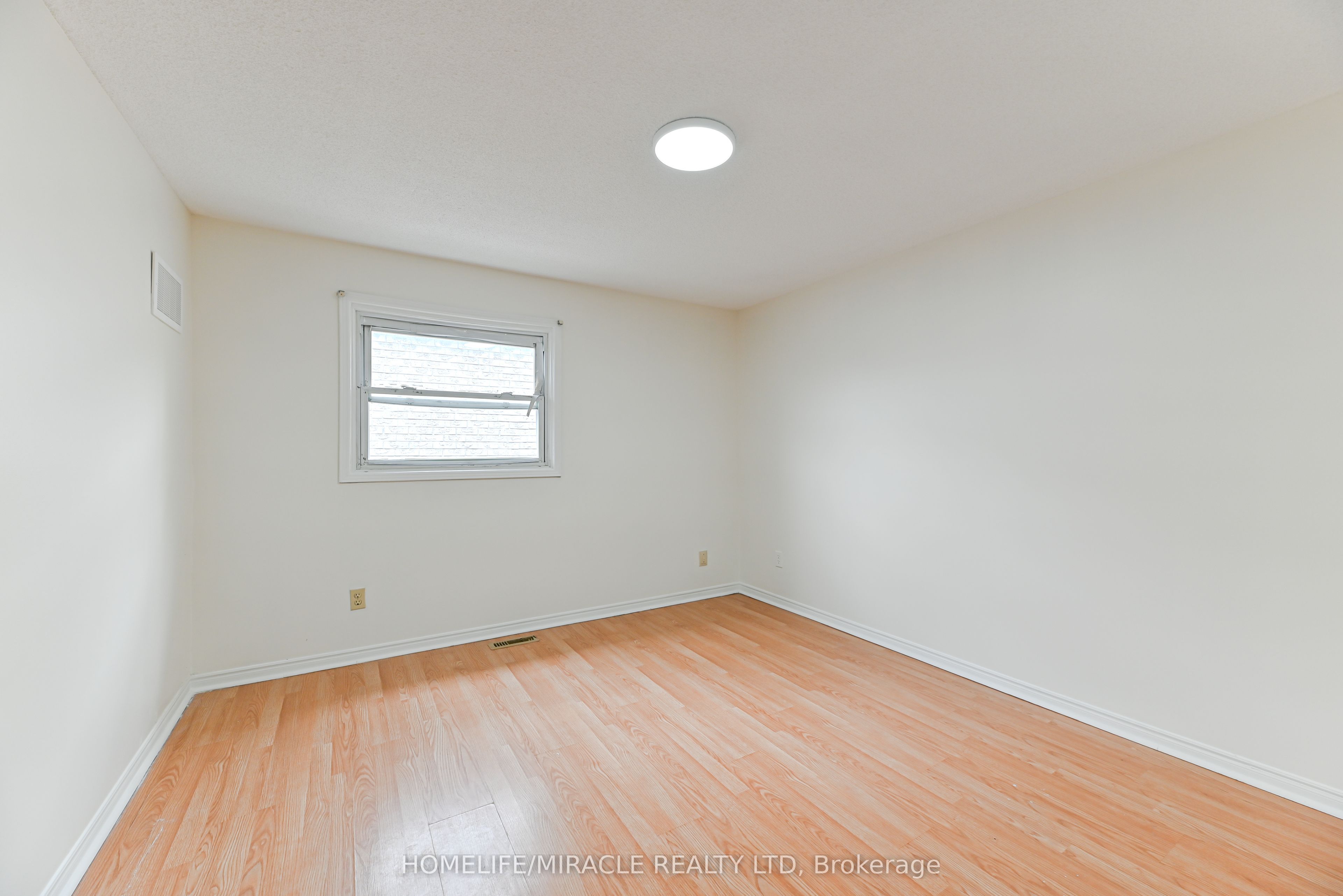 40 Blair Crescent Property Photo 17