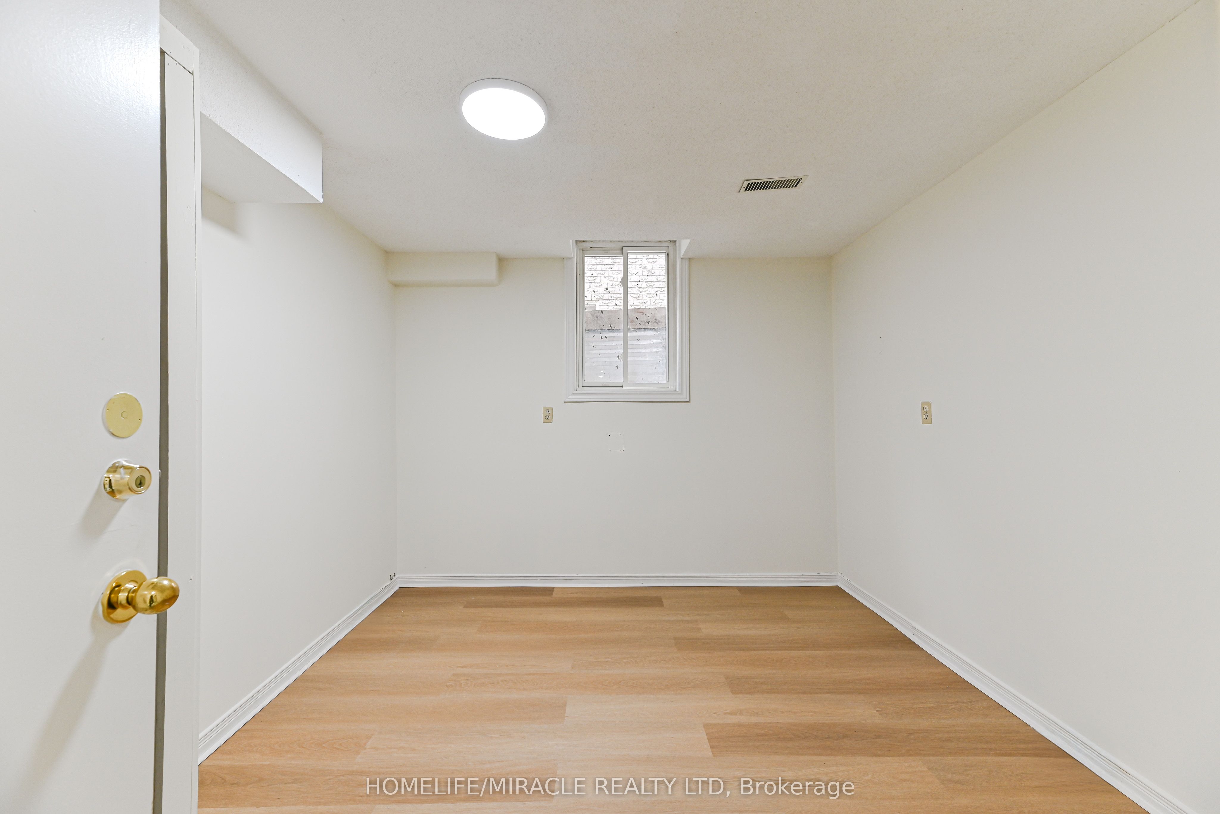 40 Blair Crescent Property Photo 21