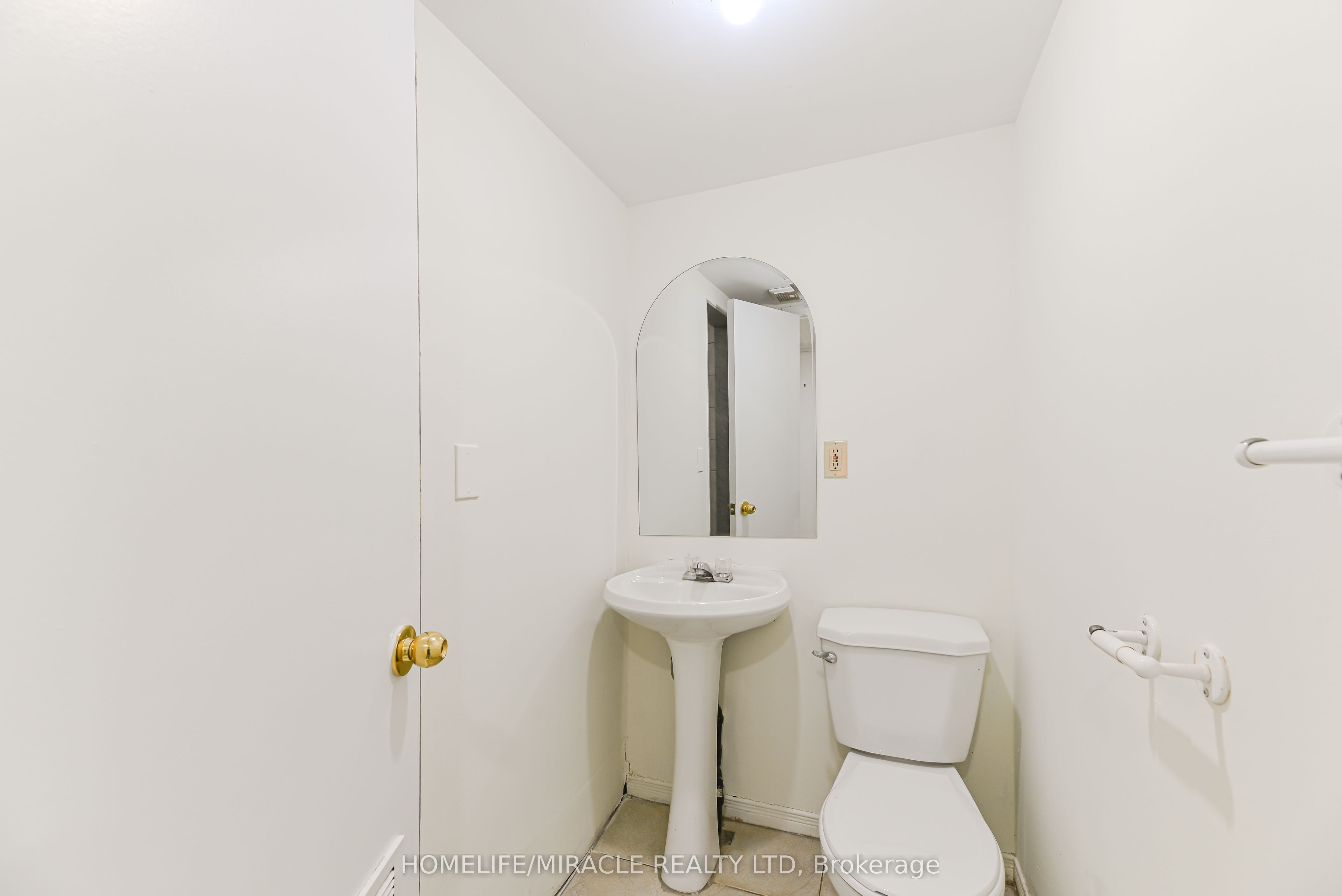 40 Blair Crescent Property Photo 23