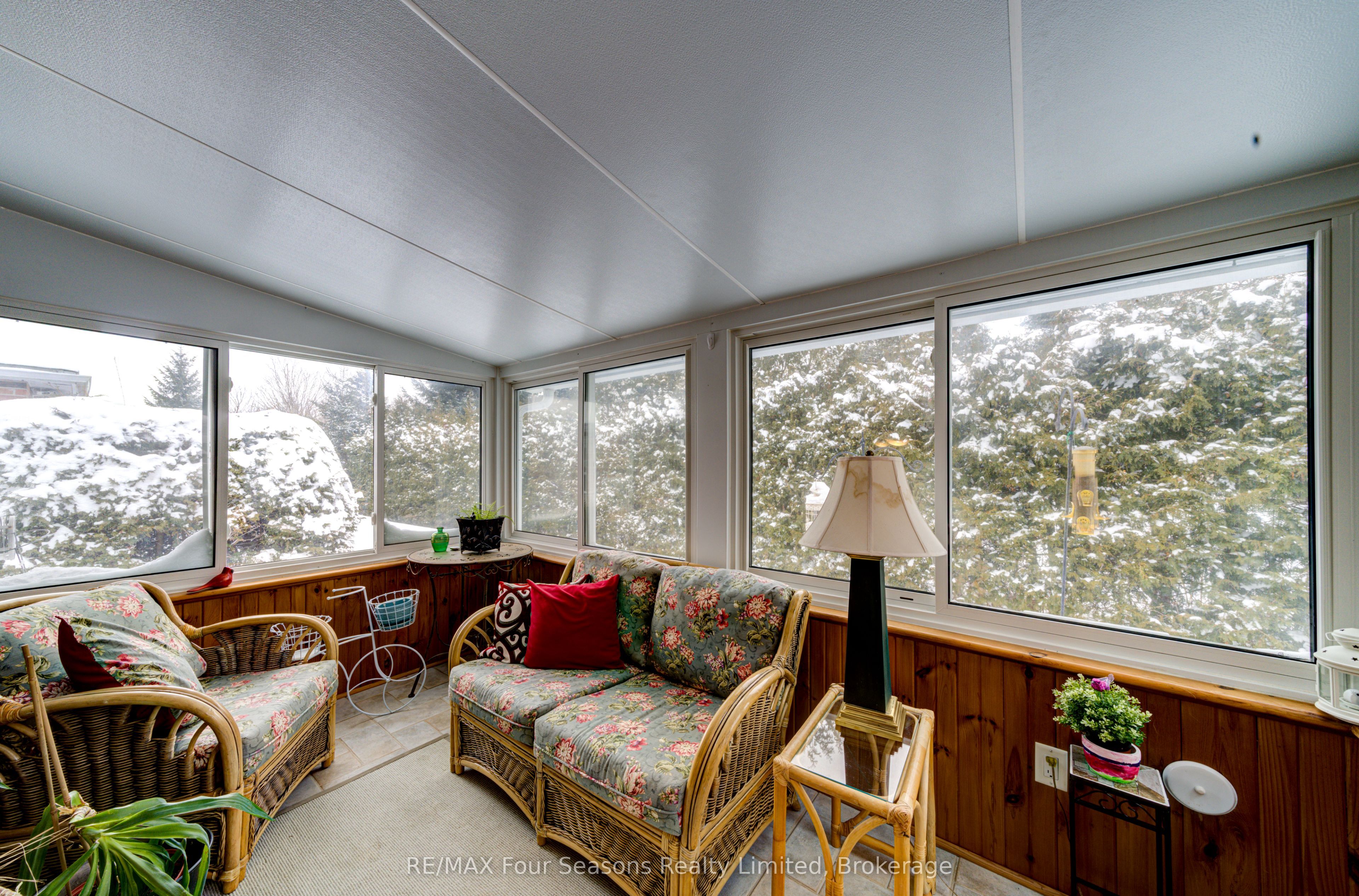 275 Huron Street 8 Property Photo 33