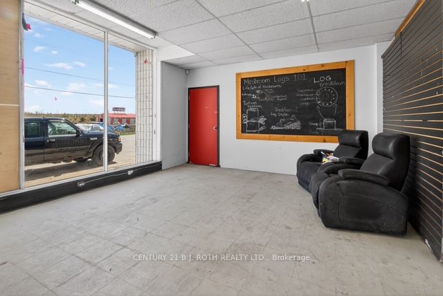 78 Coldwater Road W Property Photo 4