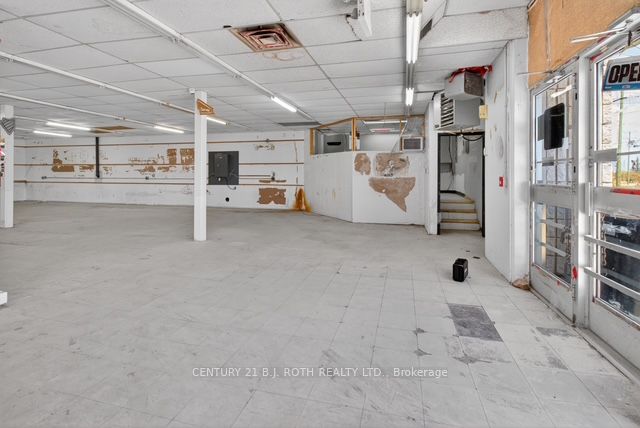 78 Coldwater Road W Property Photo 5