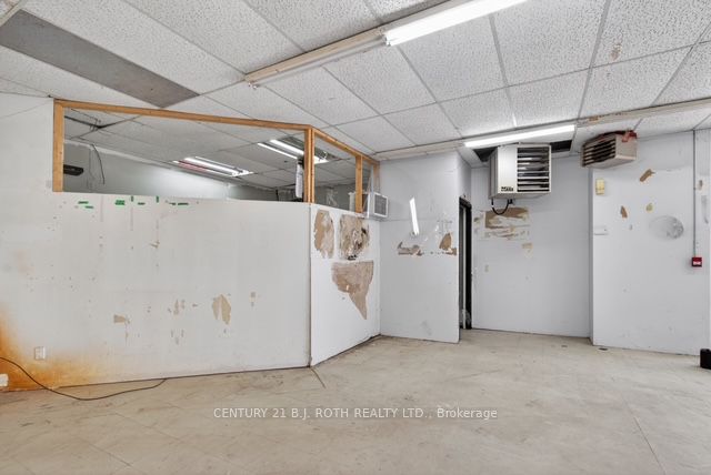 78 Coldwater Road W Property Photo 7