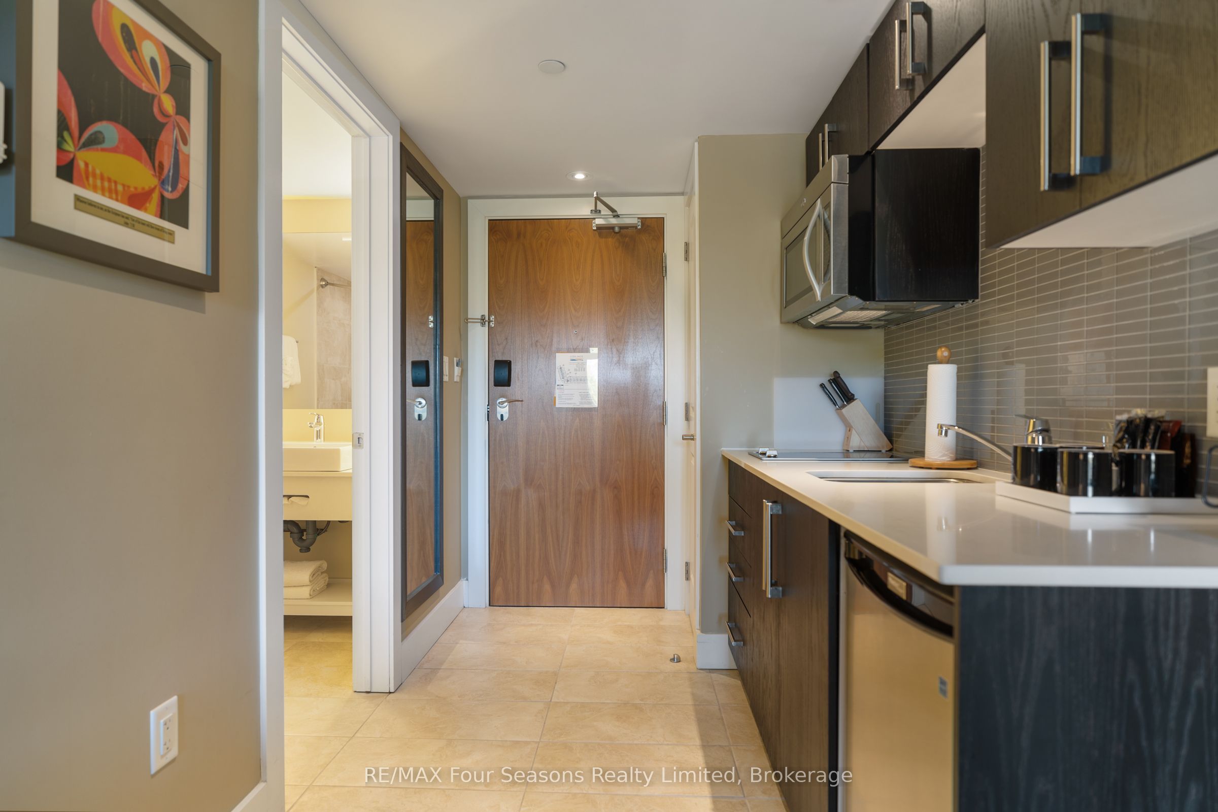 9 Harbour Street E 3411/3413 Property Photo 4