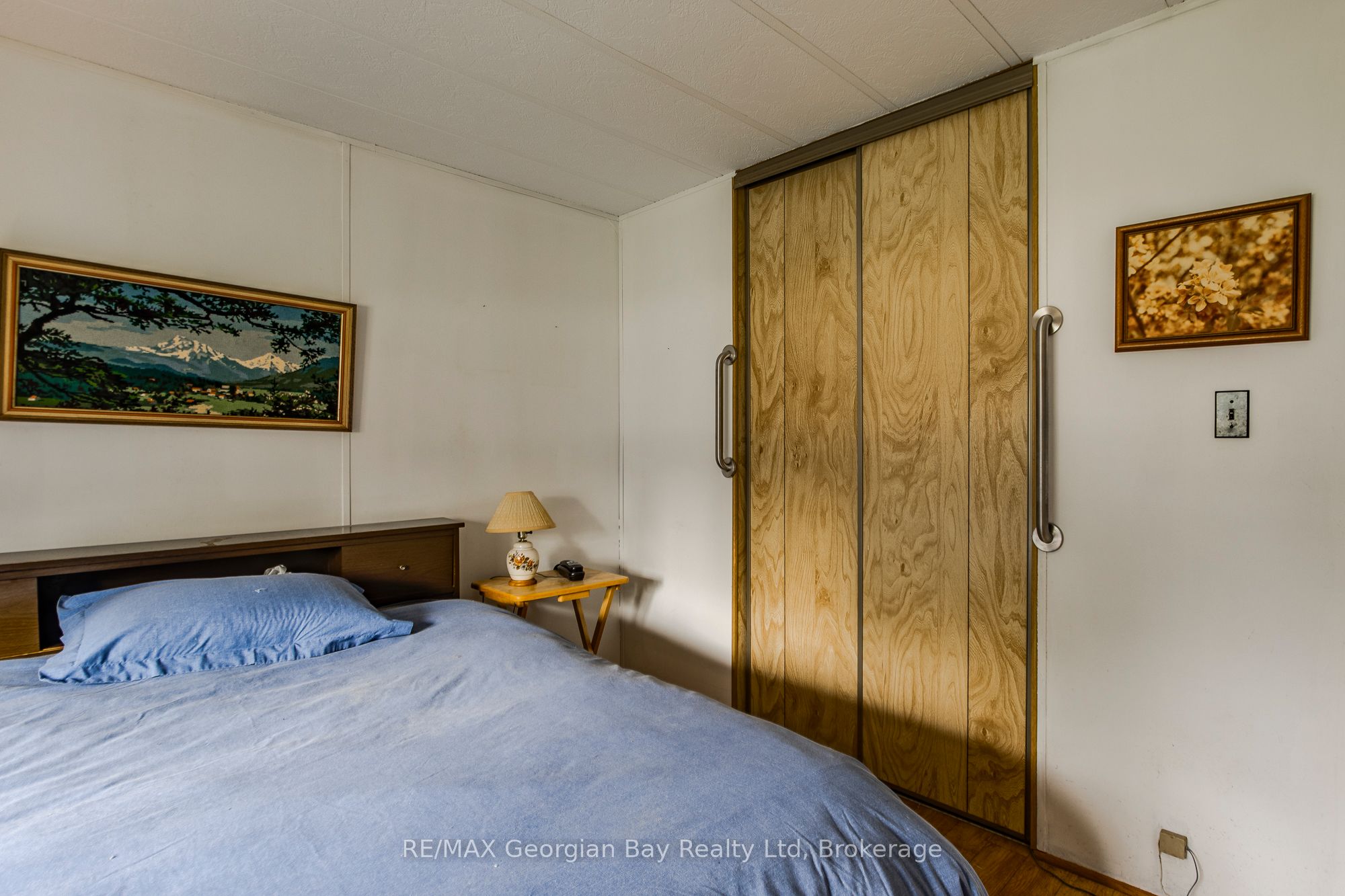 5263 Elliott Side Road 58 Property Photo 7