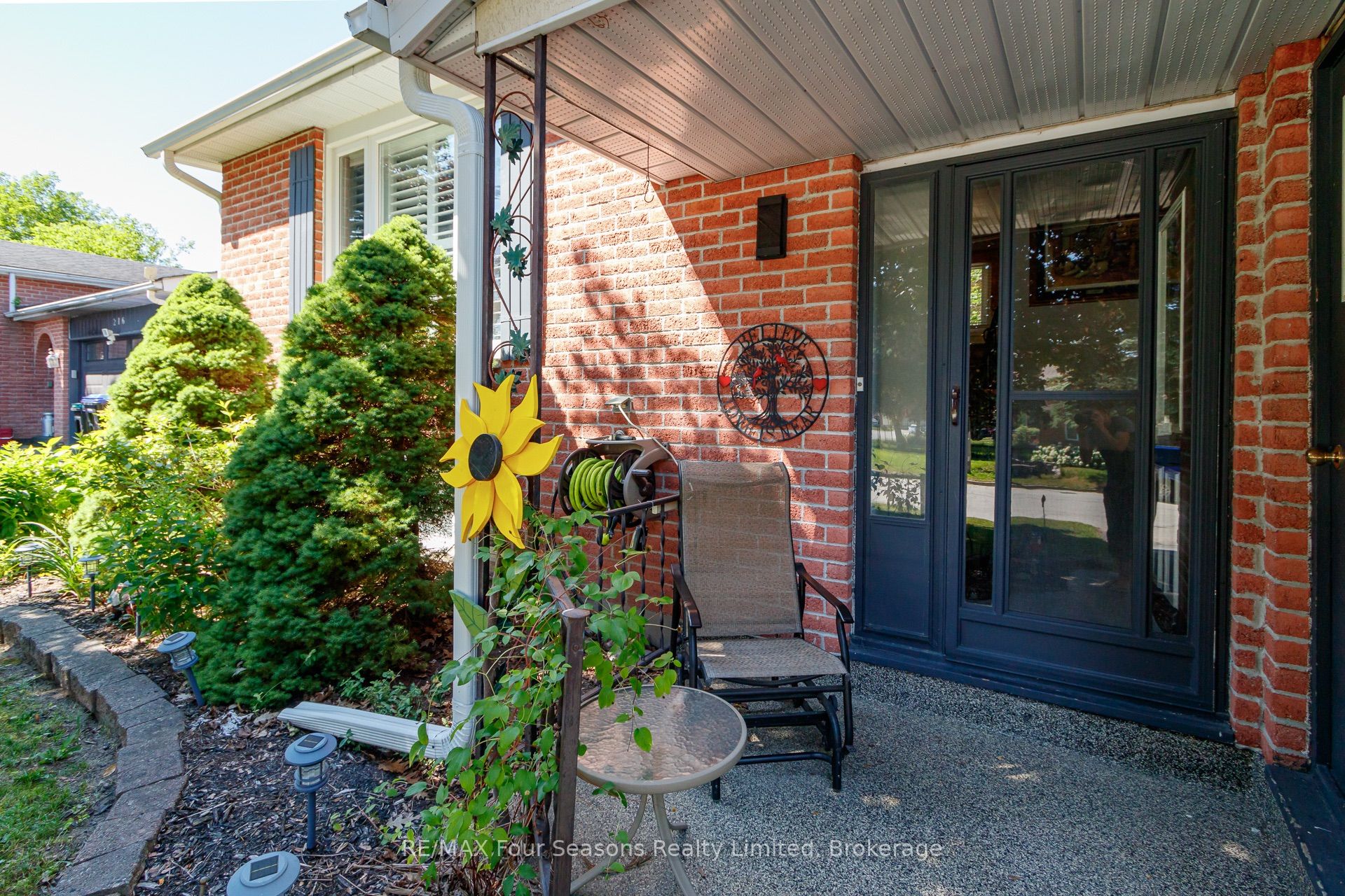218 Datas Drive Property Photo 5