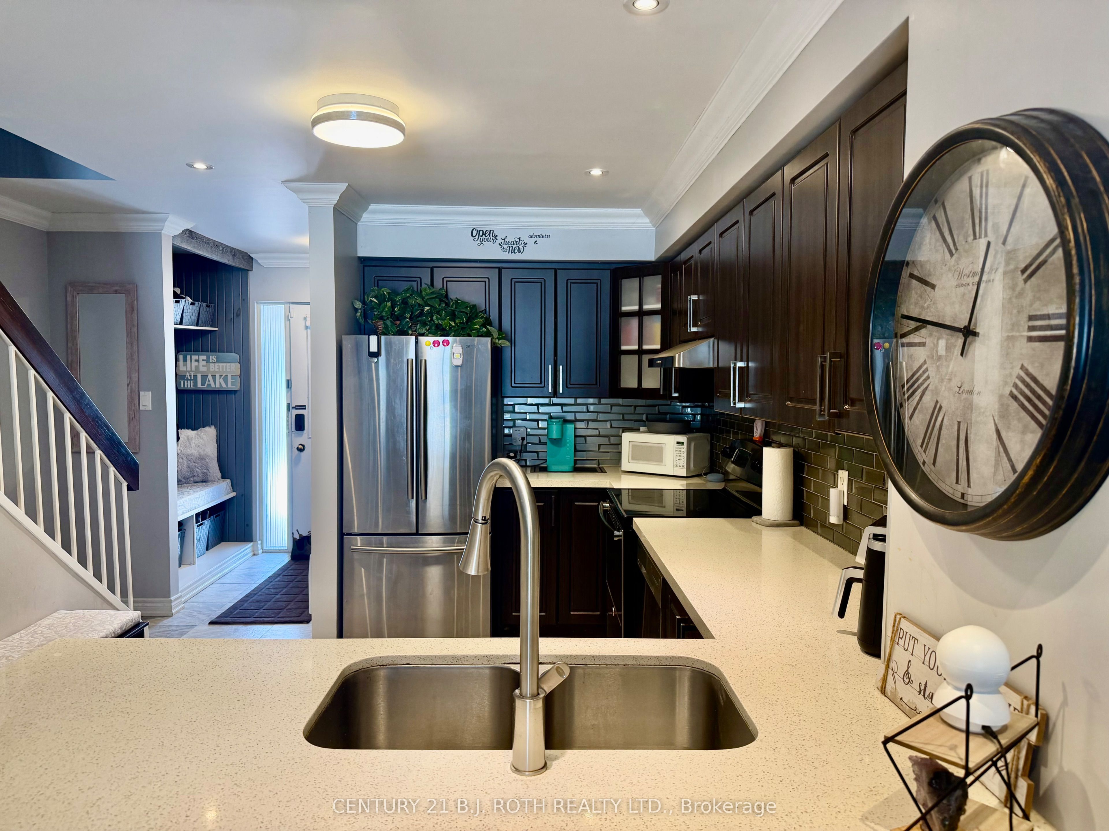 70 Laguna Parkway 6 Property Photo 6