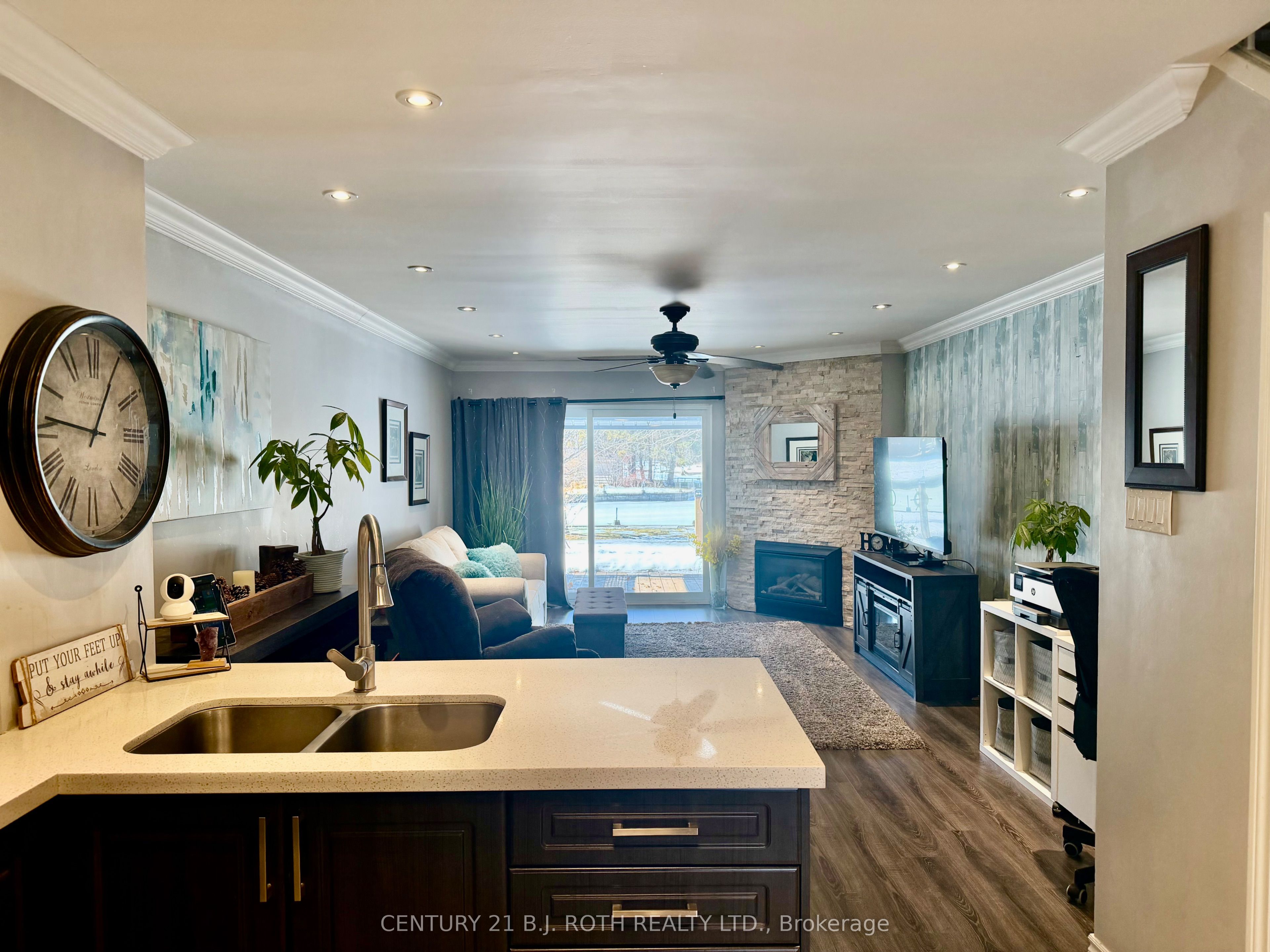70 Laguna Parkway 6 Property Photo 7