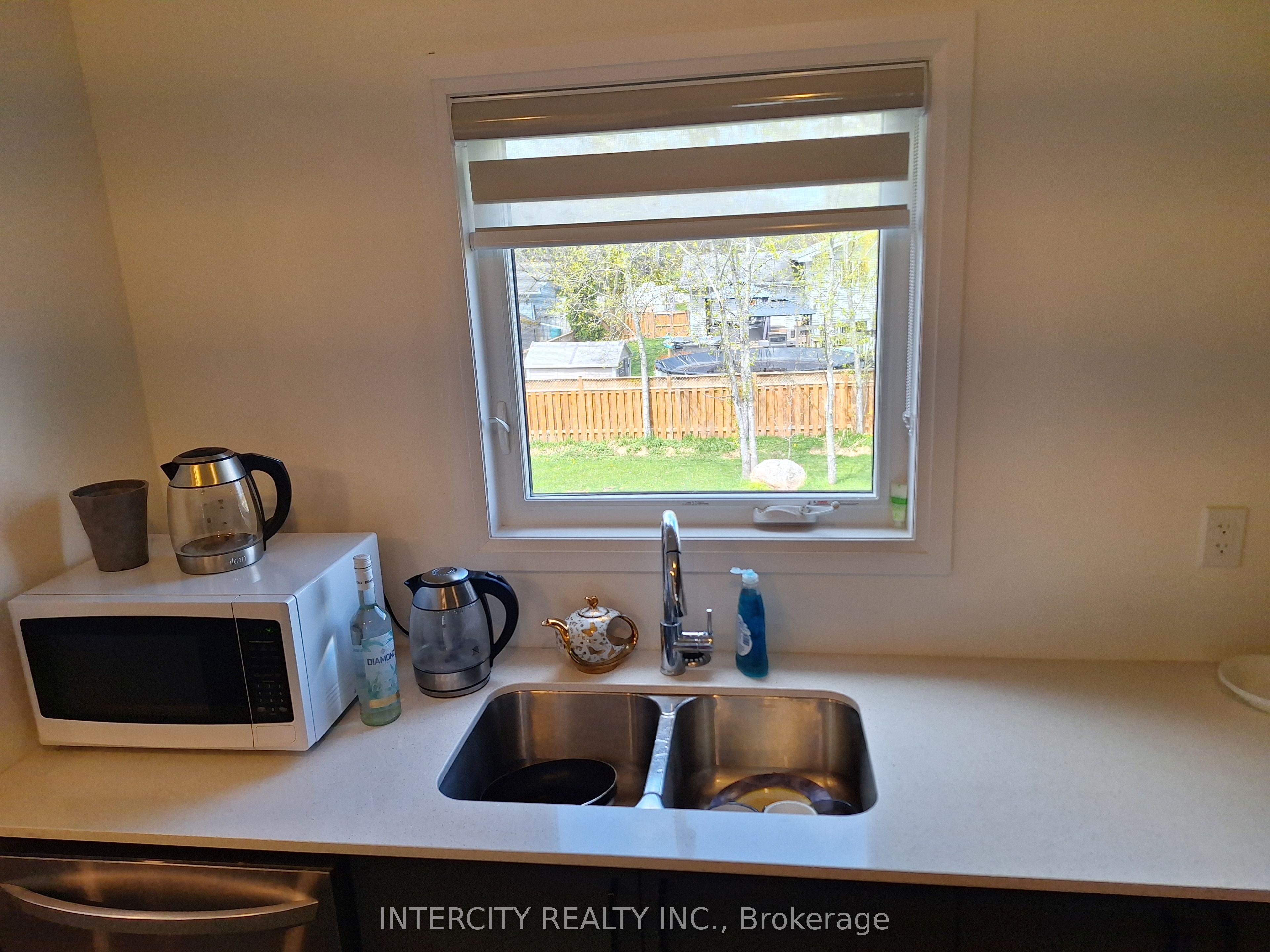 343 Quebec Street Property Photo 2