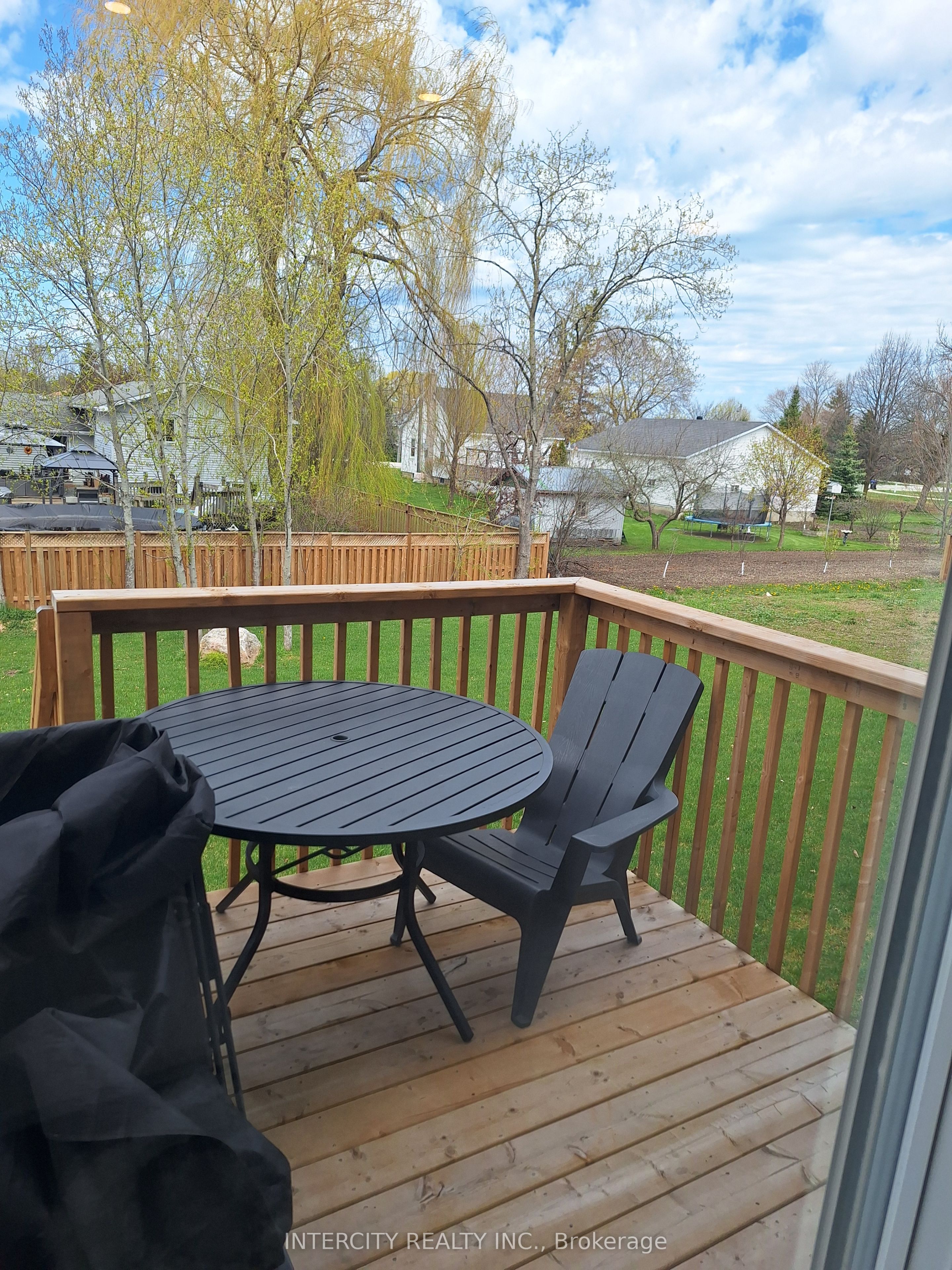 343 Quebec Street Property Photo 10