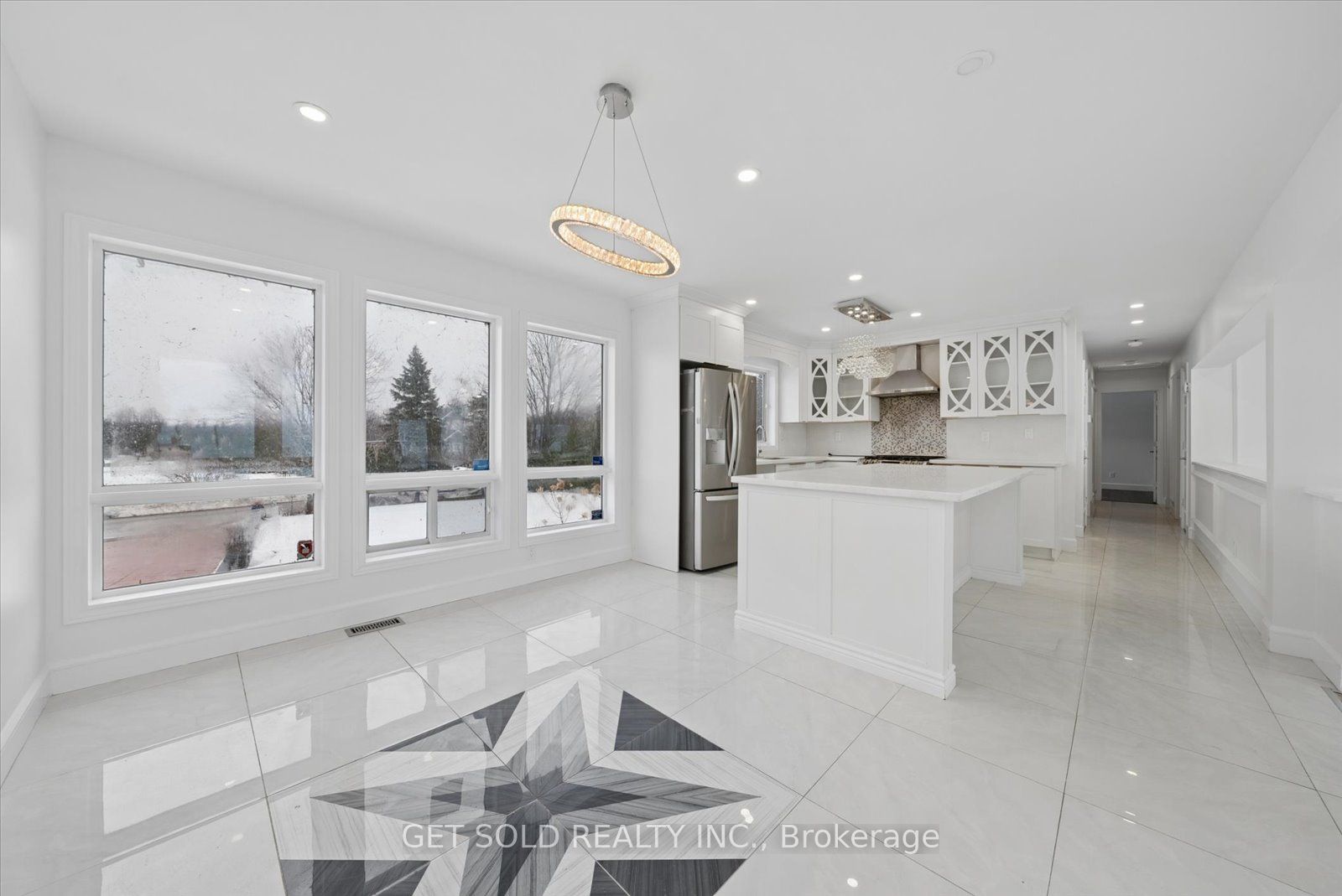 3778 Harrys Lane W Property Photo 5