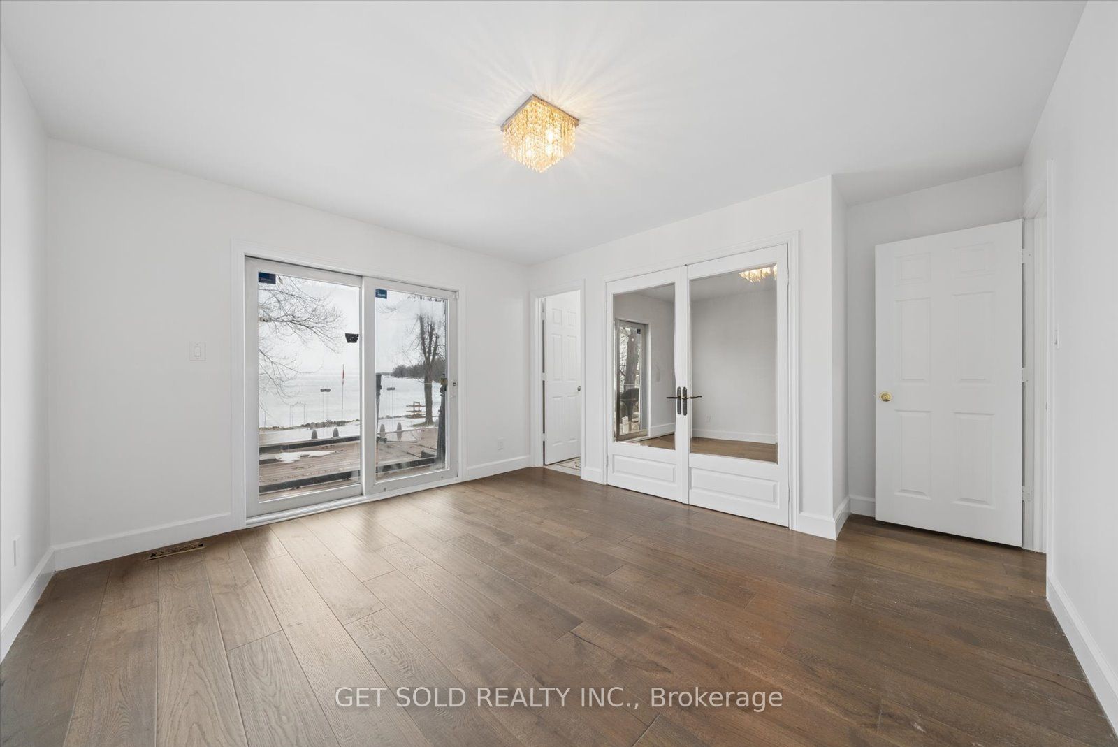 3778 Harrys Lane W Property Photo 8