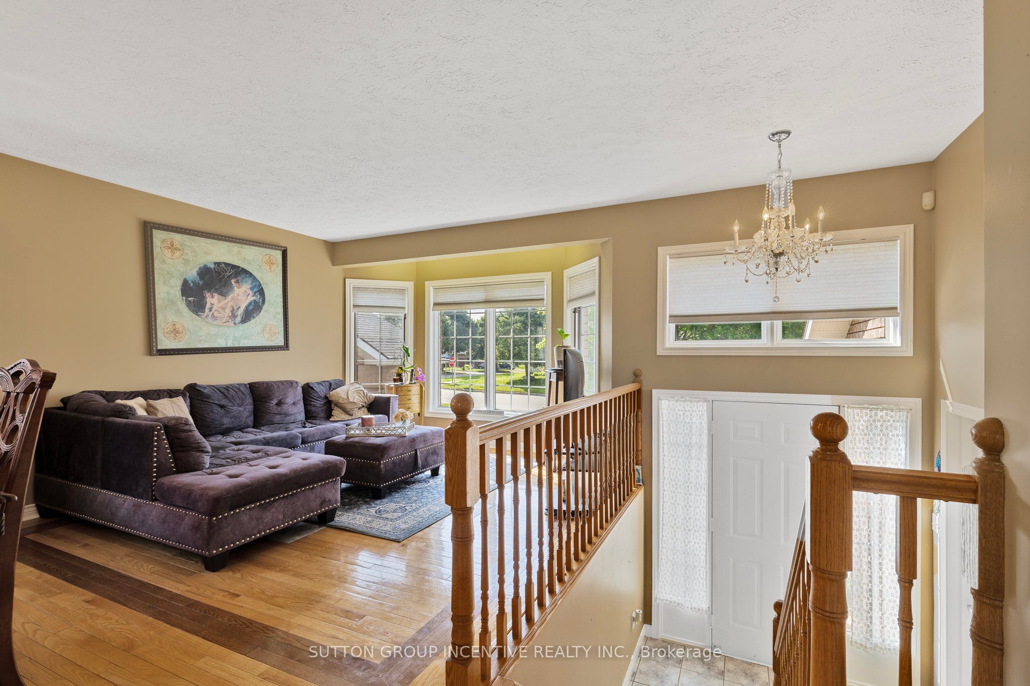 635 Wayne Crescent Property Photo 6