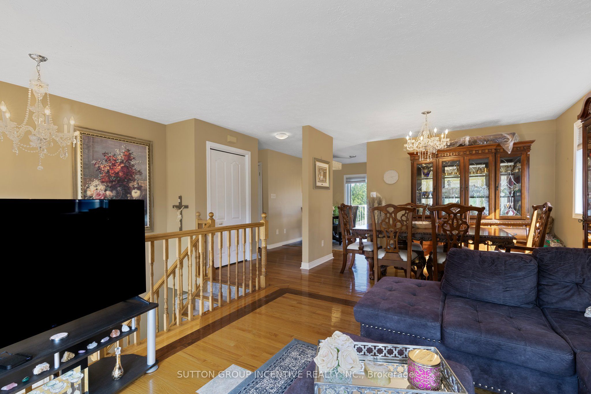 635 Wayne Crescent Property Photo 9