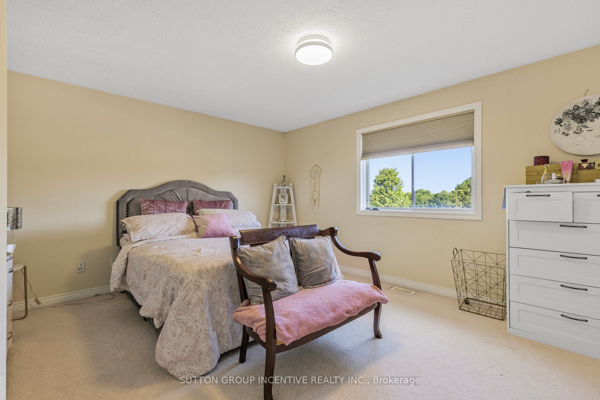 635 Wayne Crescent Property Photo 15