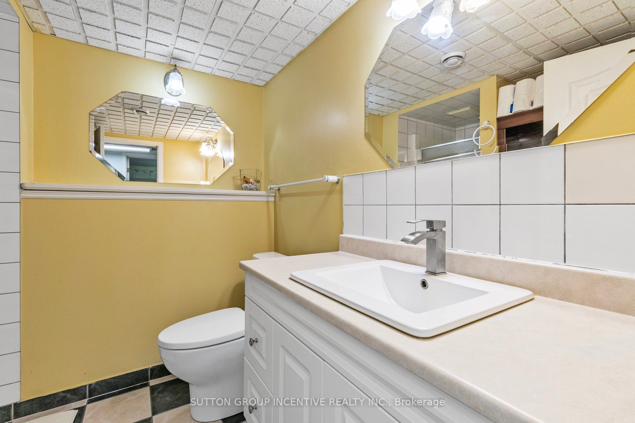 635 Wayne Crescent Property Photo 30