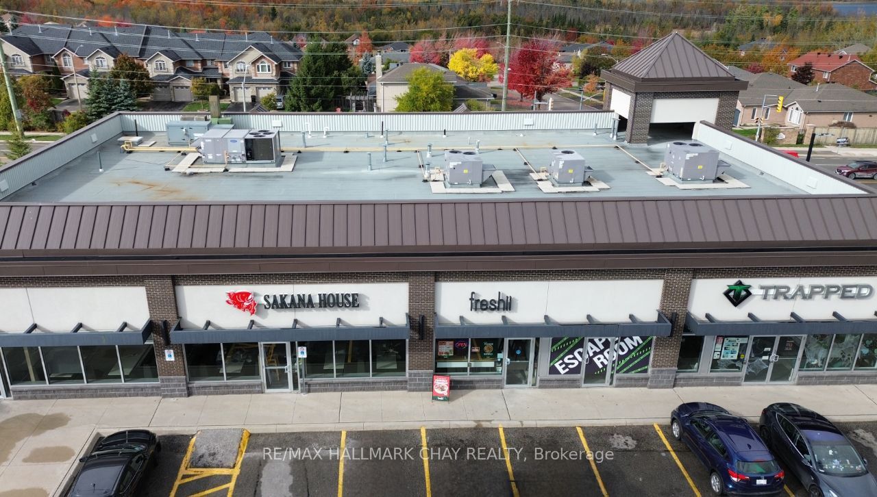 347 Cundles Road E M2 Property Photo 1