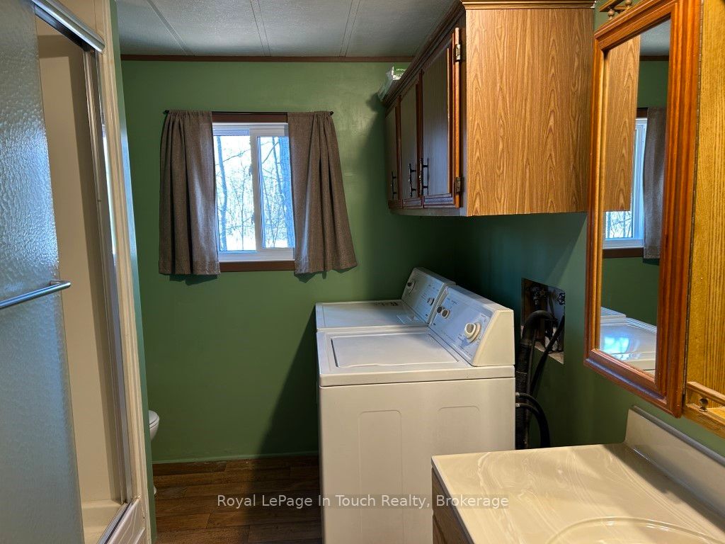 5263 Elliott Side Road 37 Property Photo 8