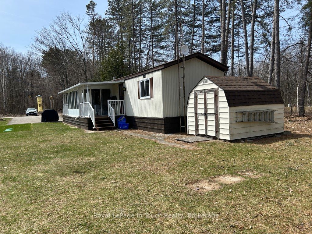 5263 Elliott Side Road 37 Property Photo 11
