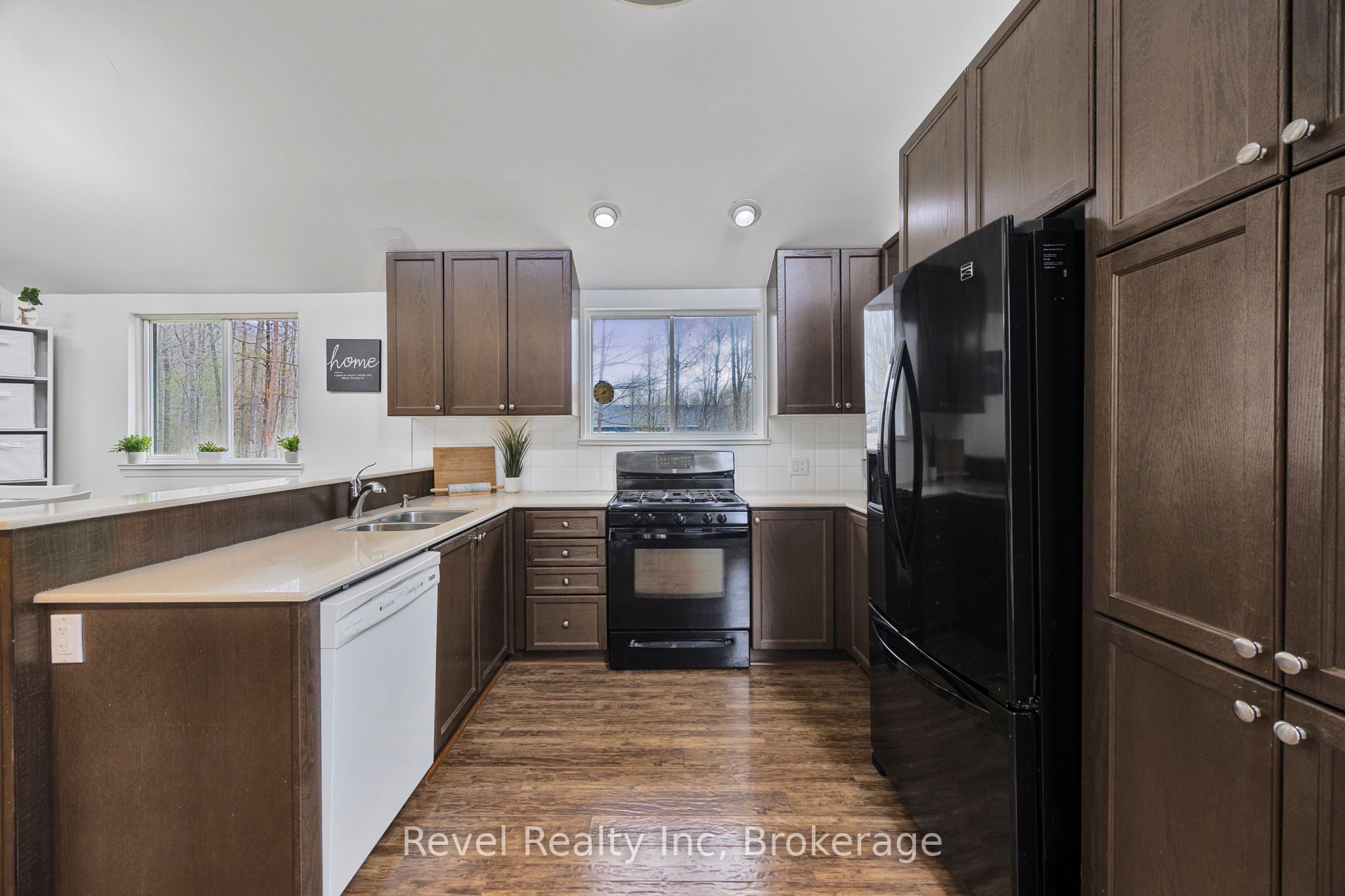 158 Desroches Trail Property Photo 4