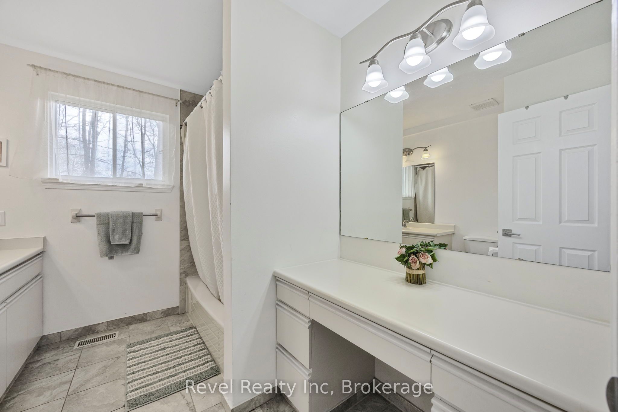 158 Desroches Trail Property Photo 17