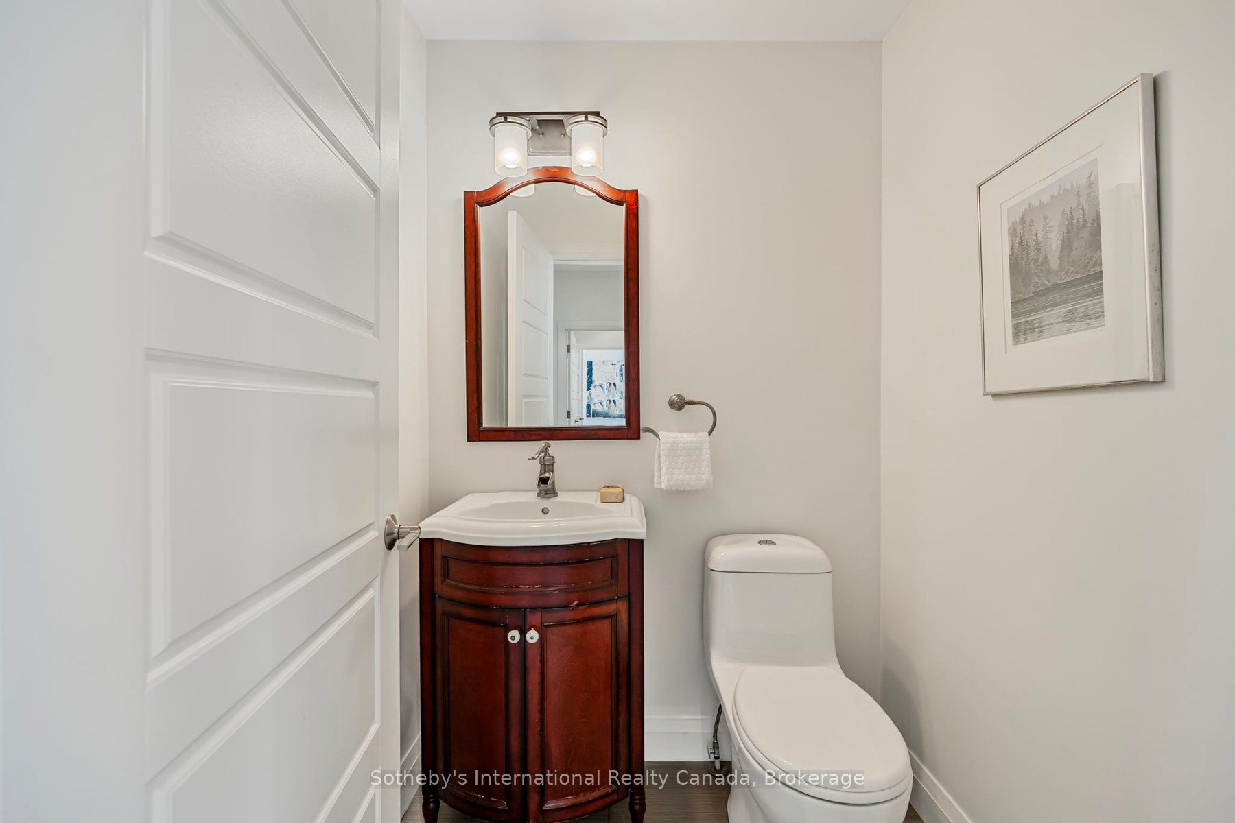2 Swan Lane Property Photo 15