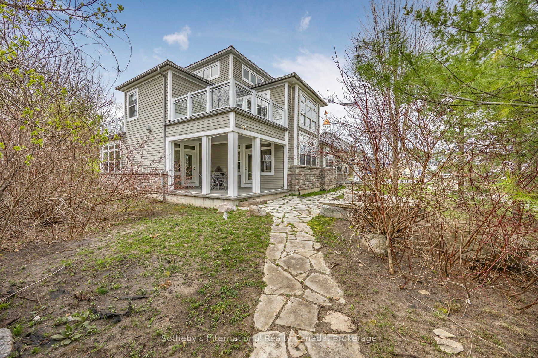 2 Swan Lane Property Photo 37