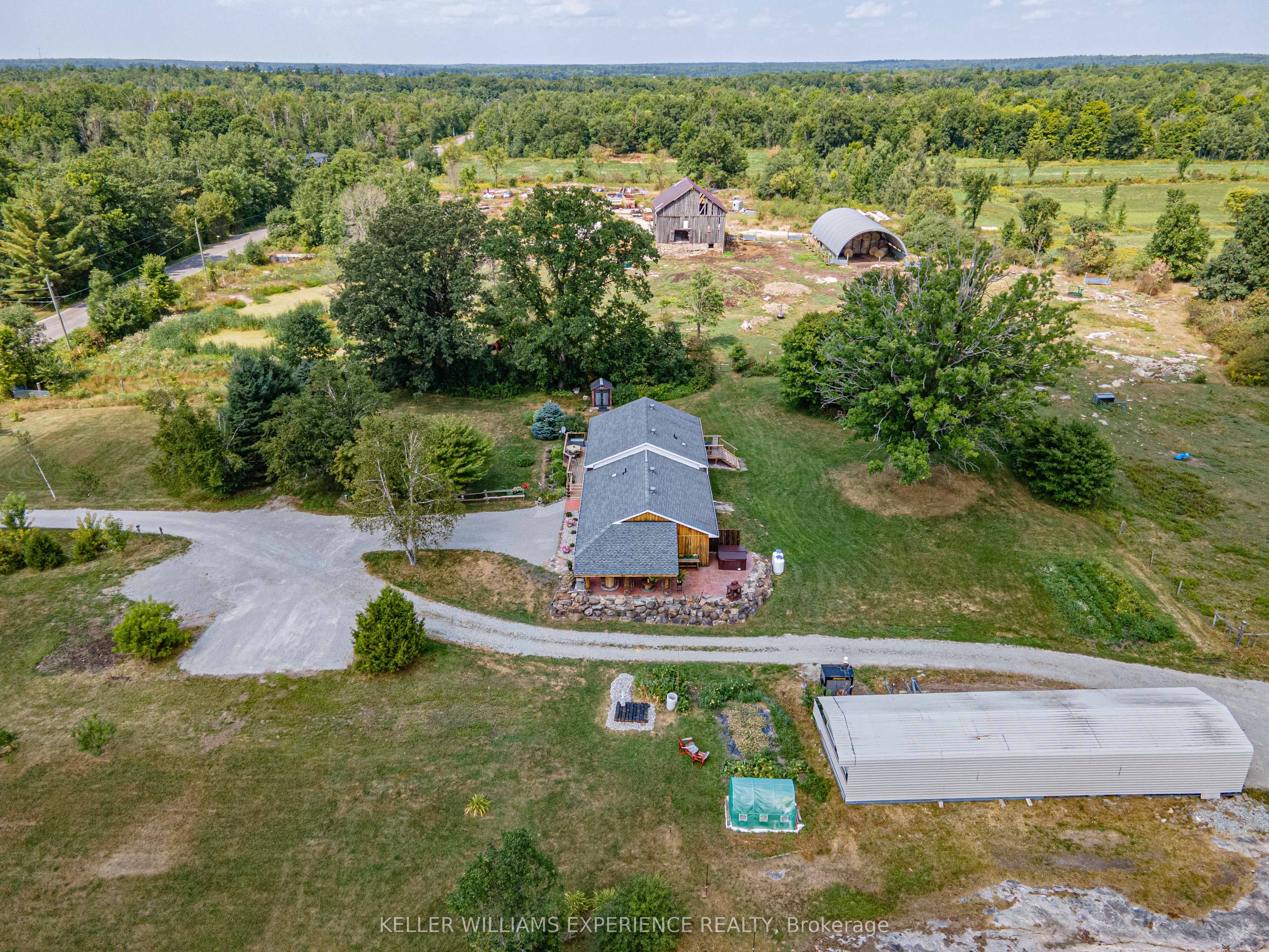 1213 Taylor Line Property Photo 2