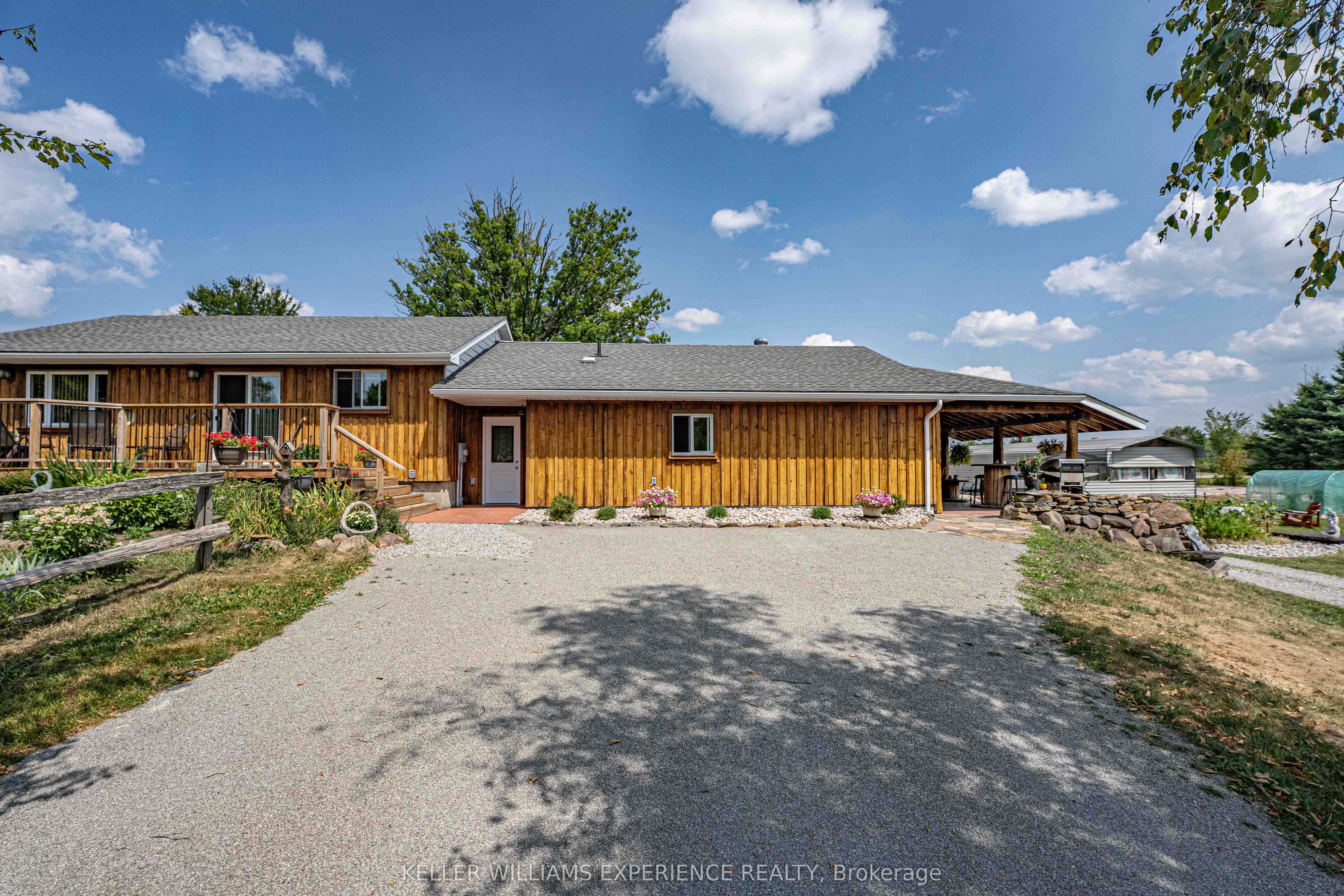 1213 Taylor Line Property Photo 4