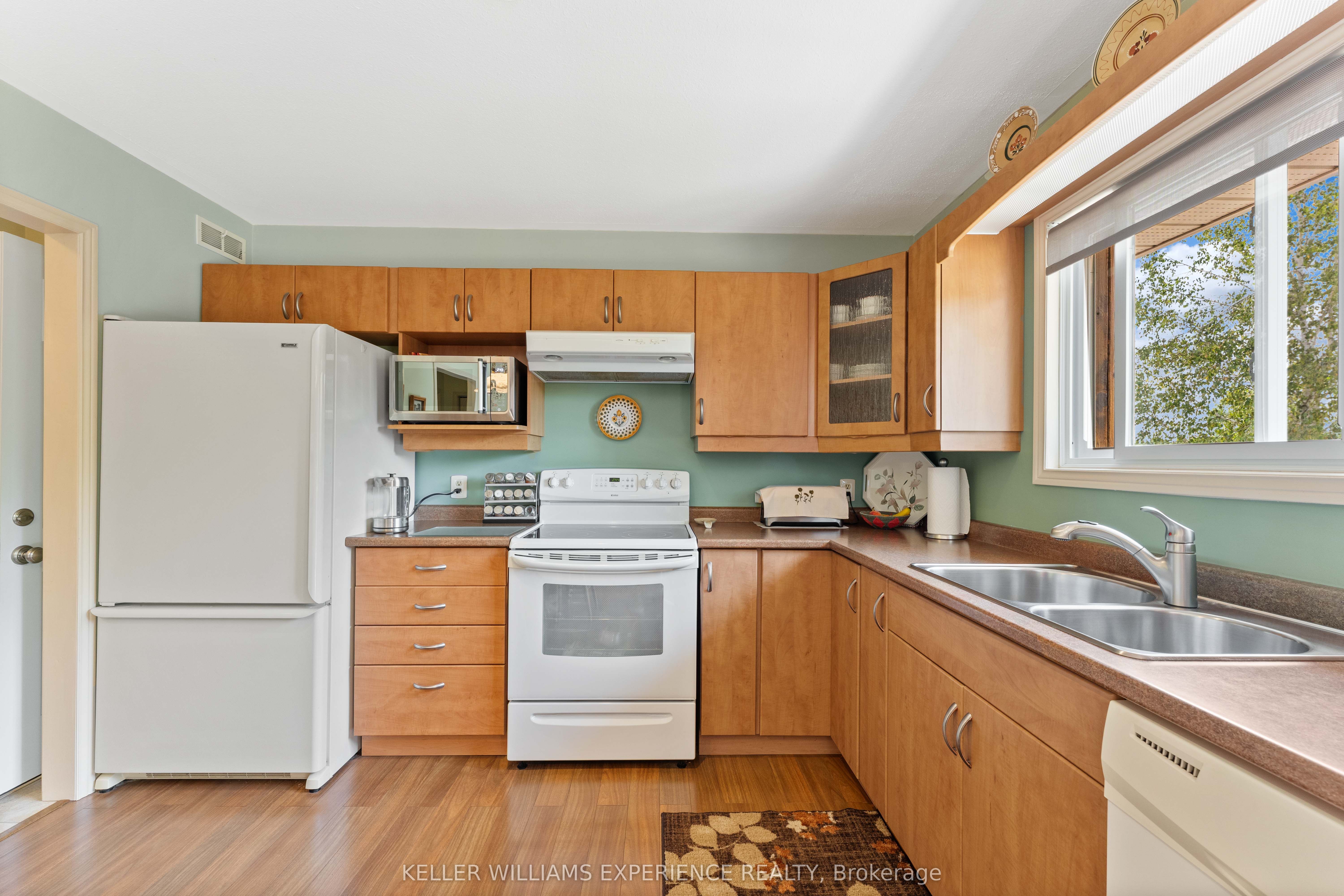 1213 Taylor Line Property Photo 12