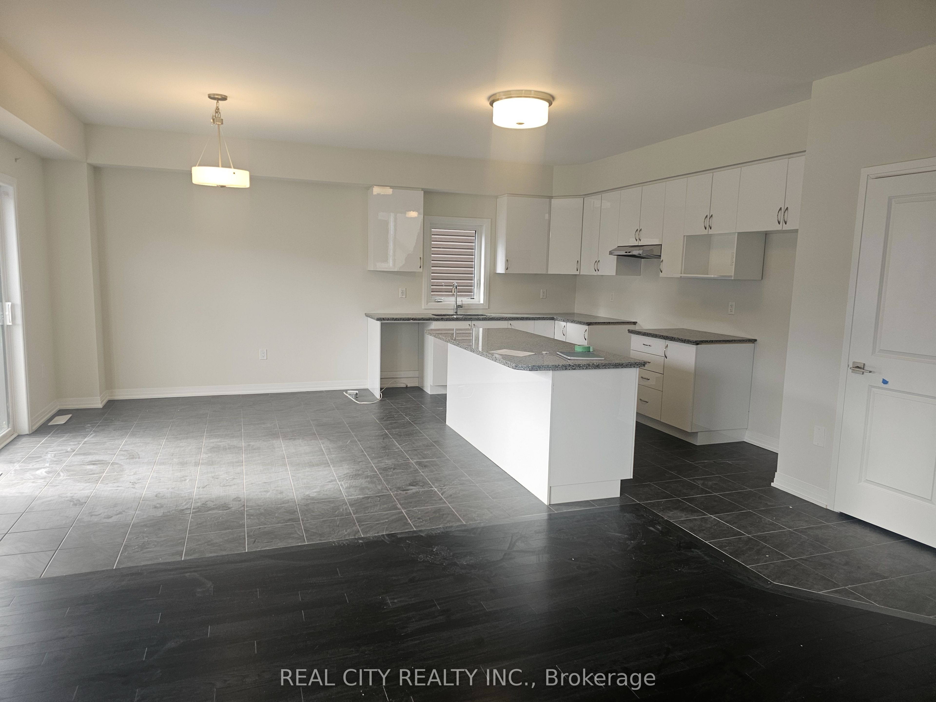 3063 Sandy Acres Avenue Property Photo 5