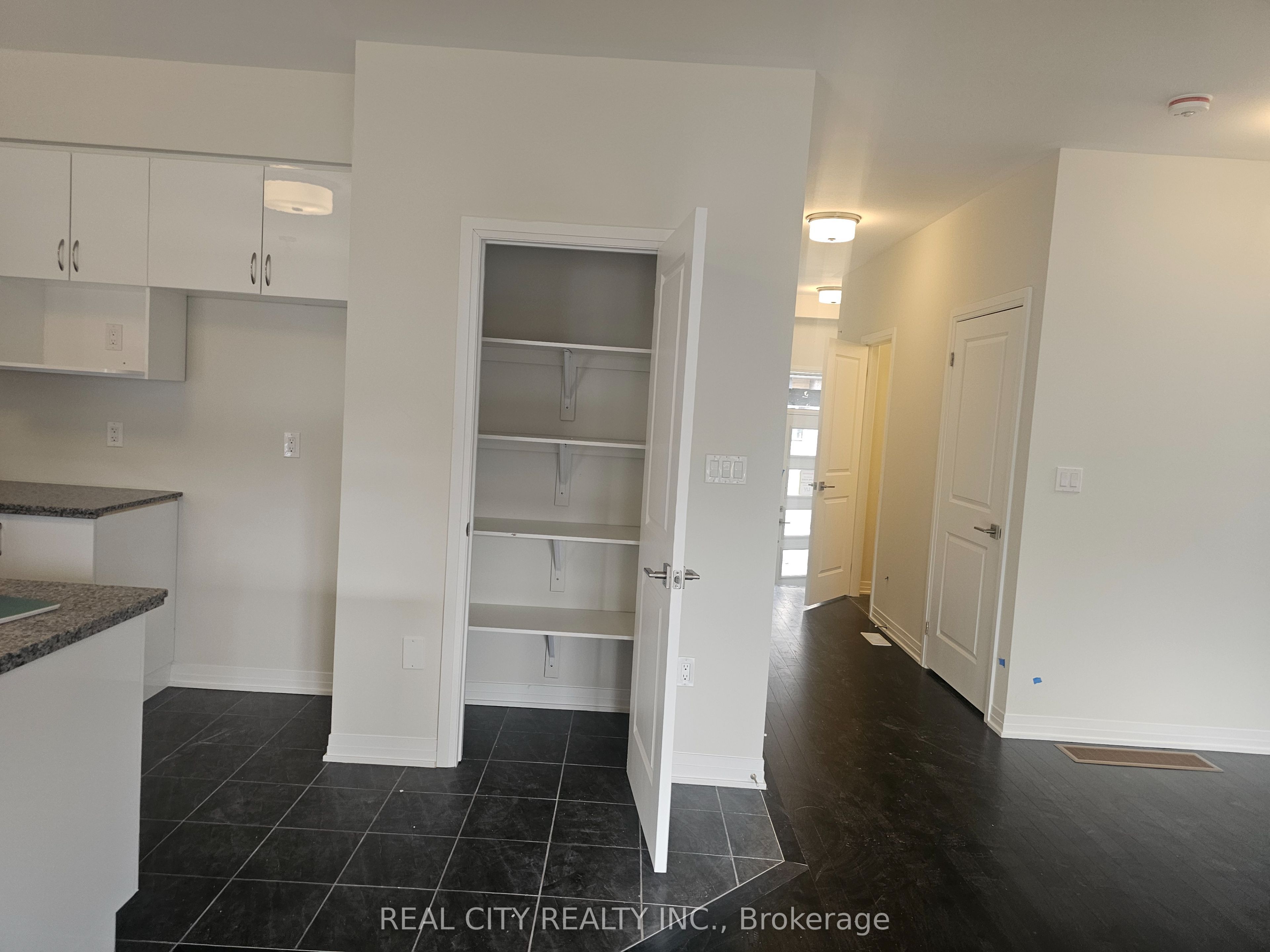 3063 Sandy Acres Avenue Property Photo 10