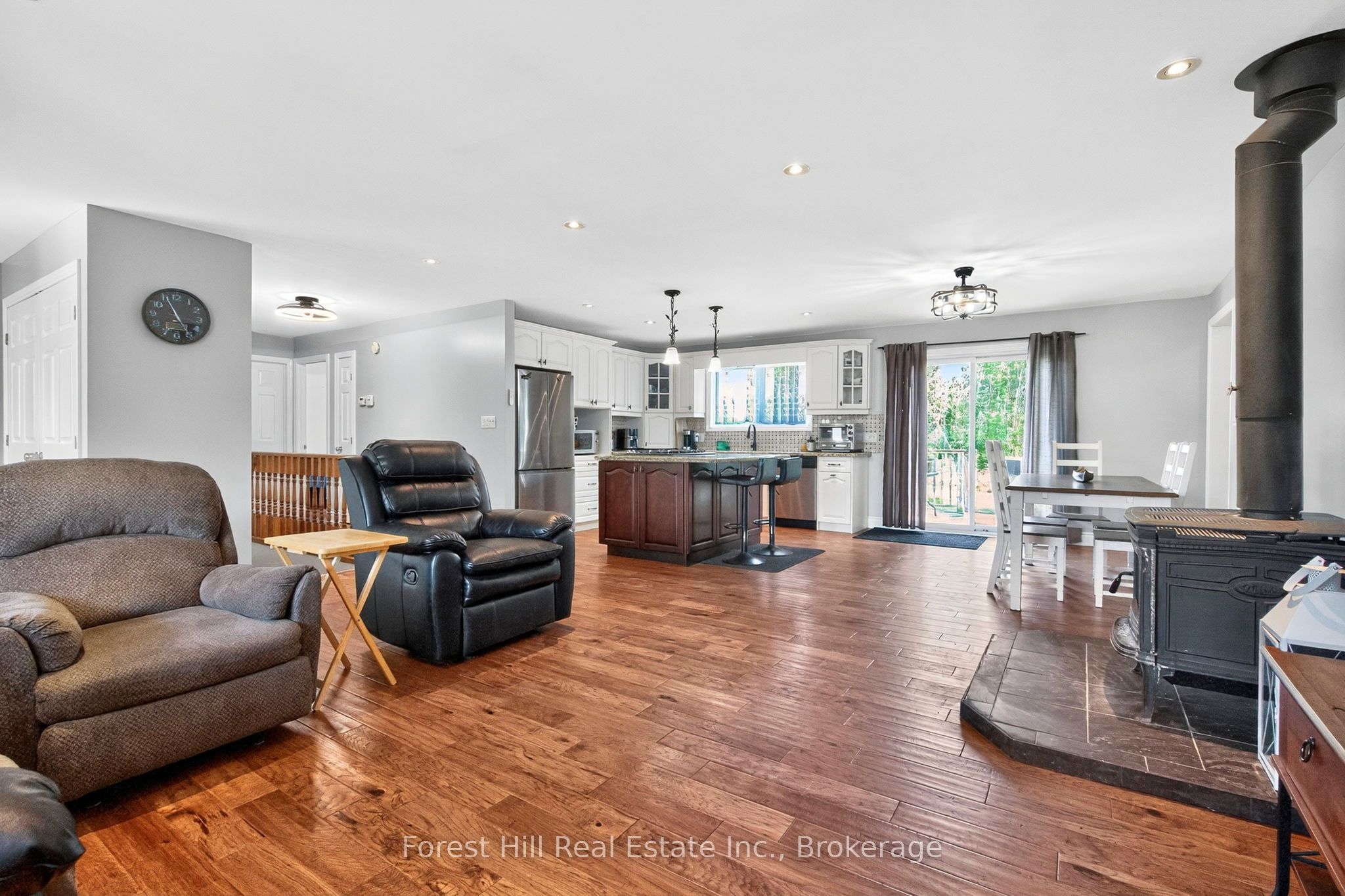 161 Forest Harbour Parkway Property Photo 10
