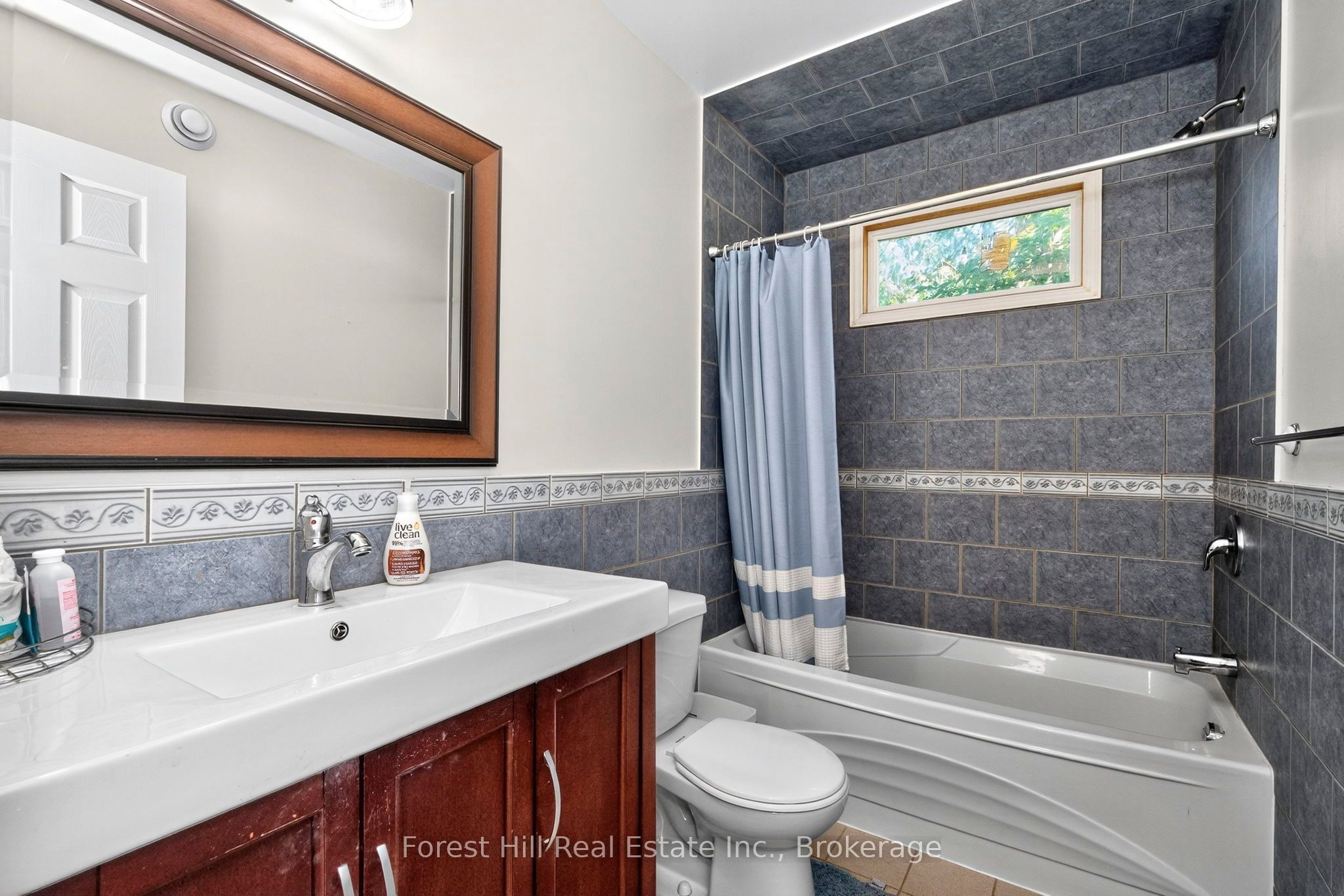 161 Forest Harbour Parkway Property Photo 18