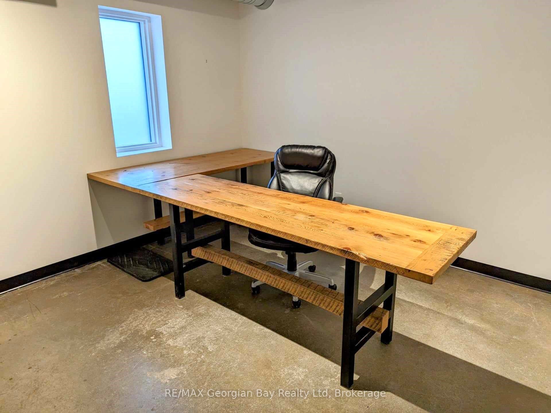 290 King Street Property Photo 9